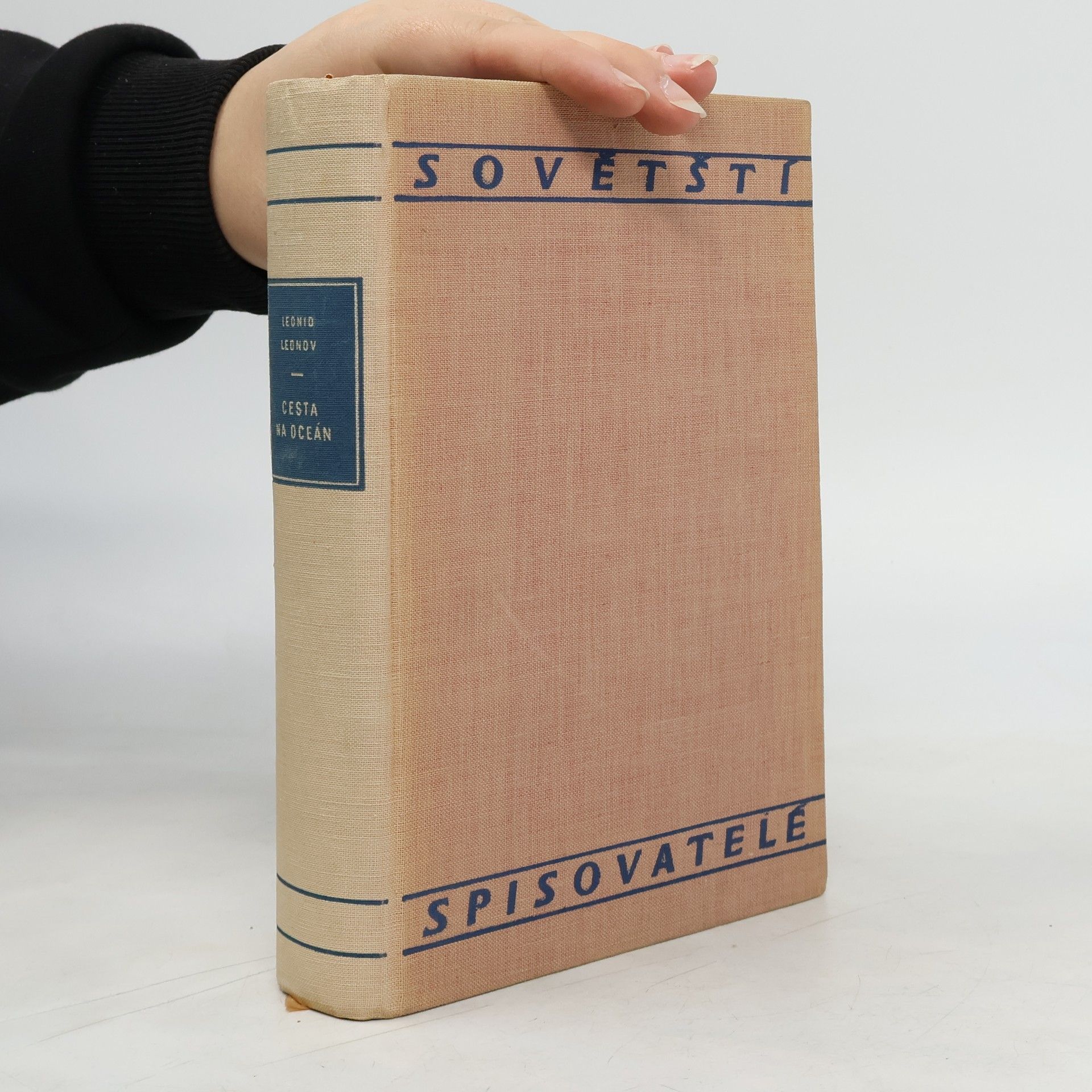 Leonid Maksimovič Leonov Cesta na oceán