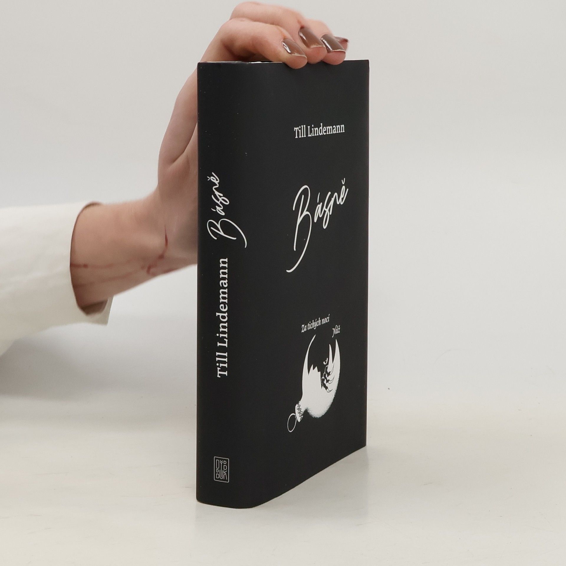 Básně: Za tichých nocí / Nůž