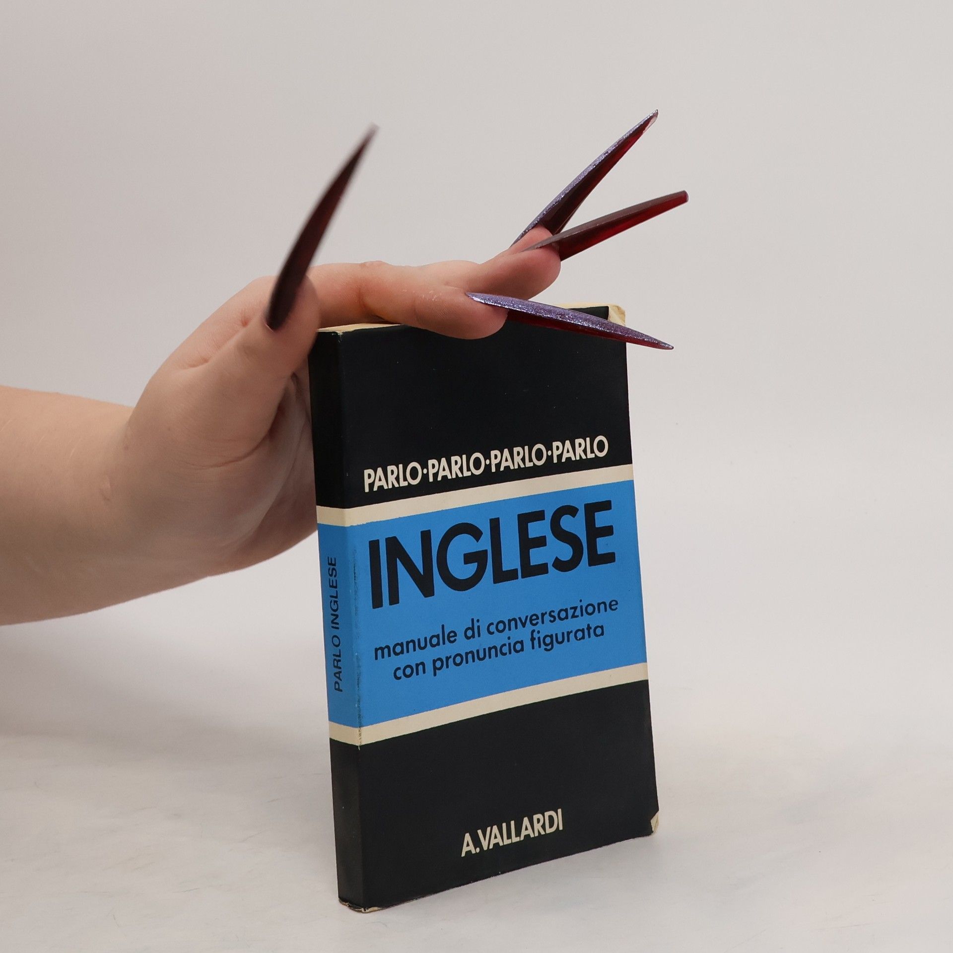R. Musu Boy Parlo inglese