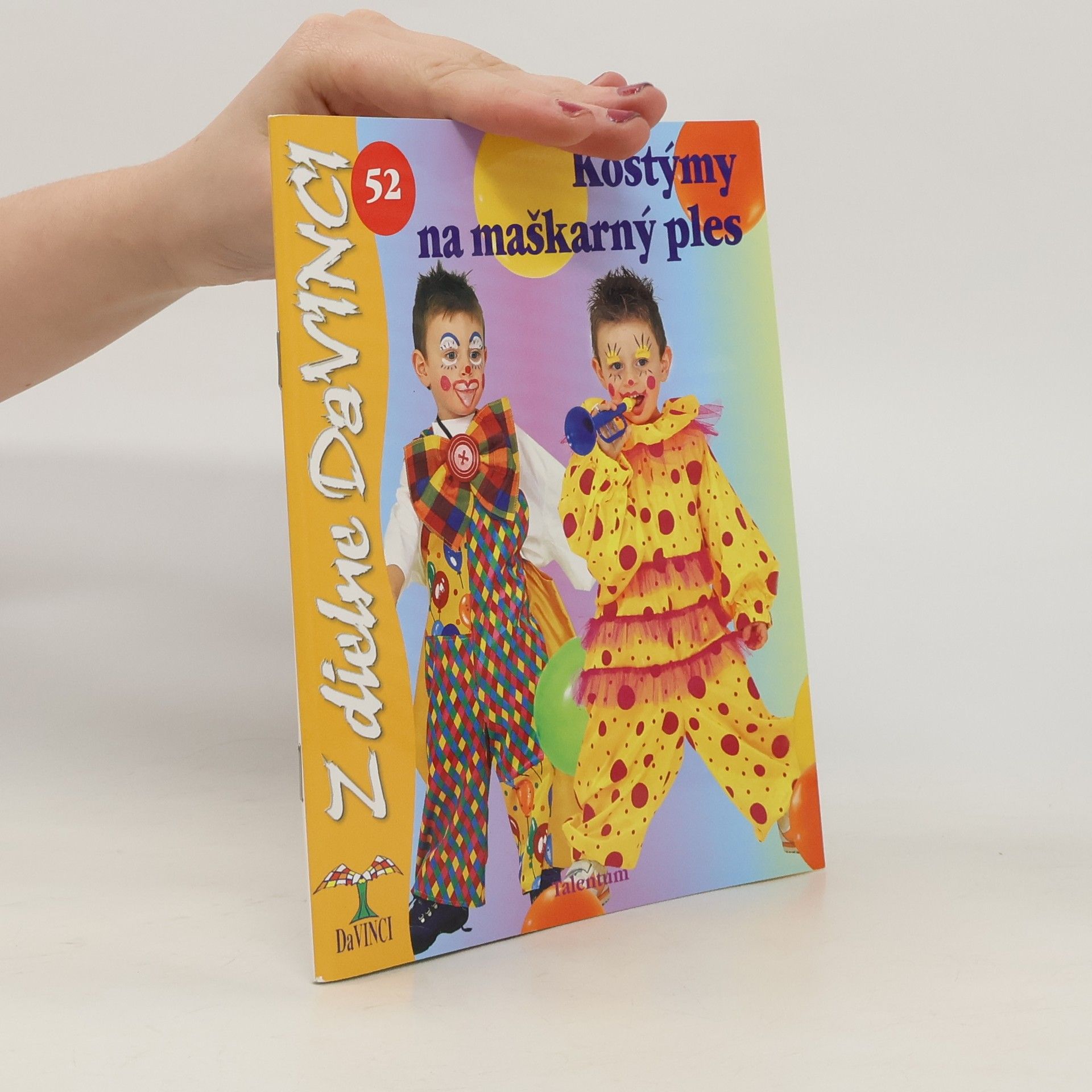 Various authors Kostýmy na maškarný ples