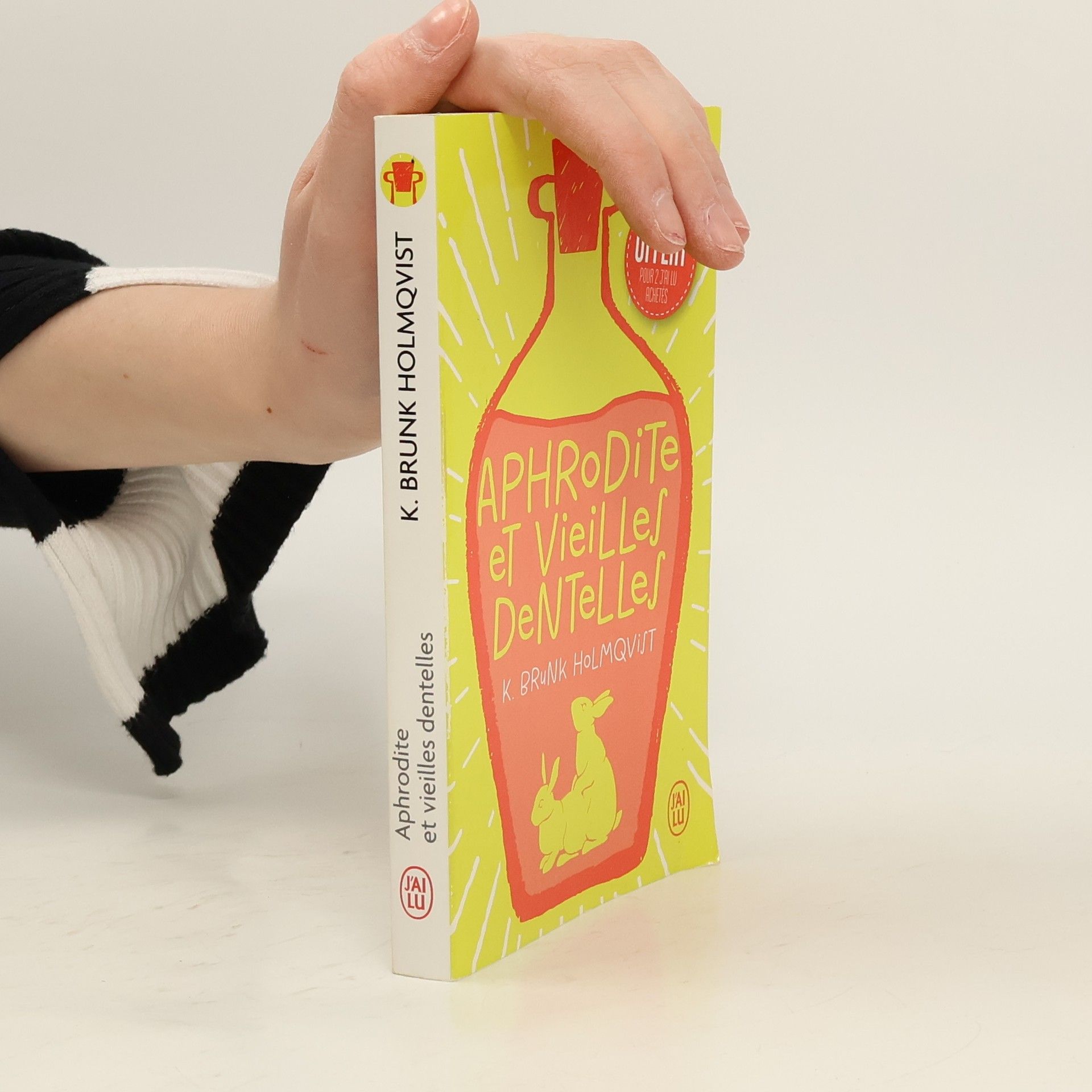 K. Brunk Holmqvist Aphrodite et vieilles dentelles