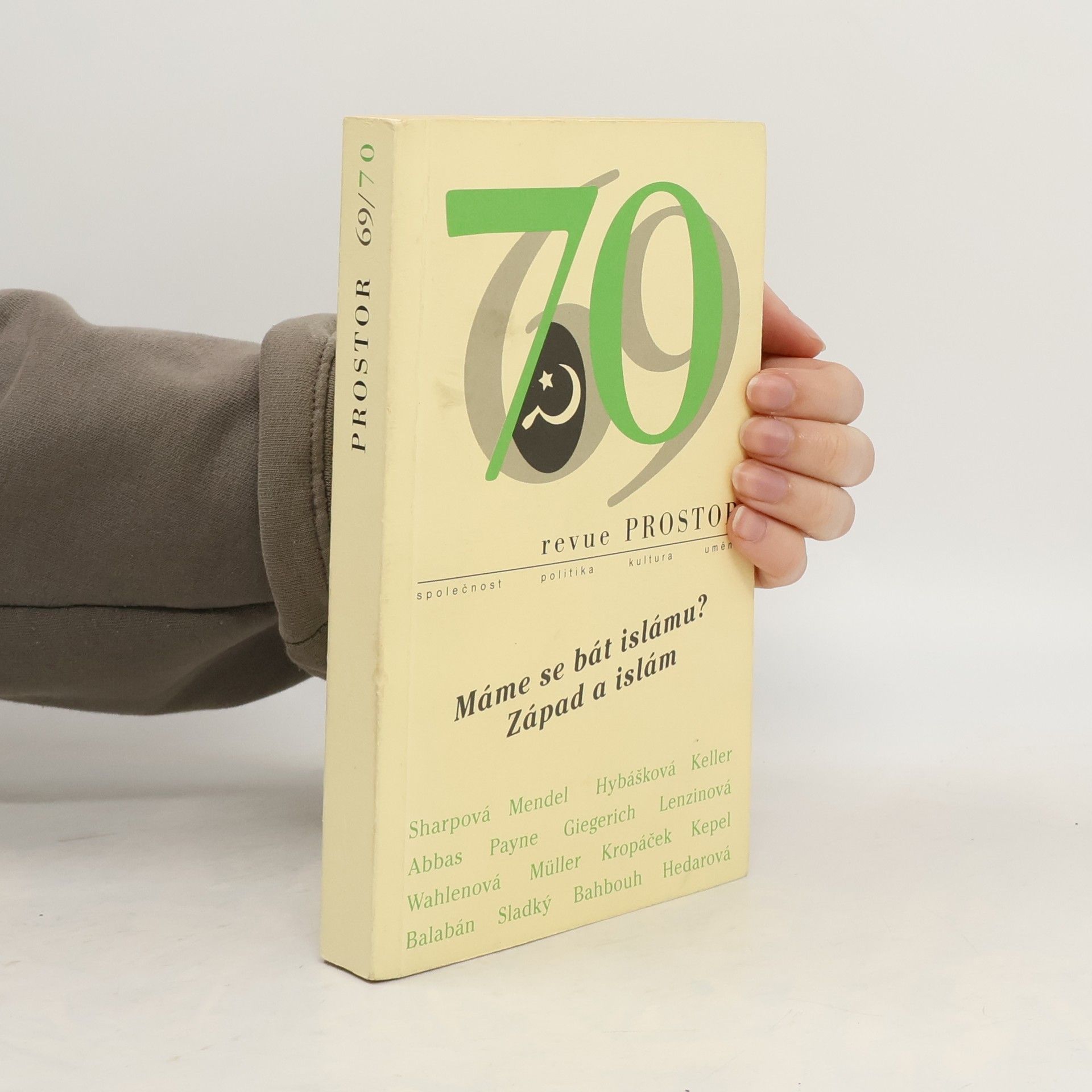 Various authors Máme se bát islámu?