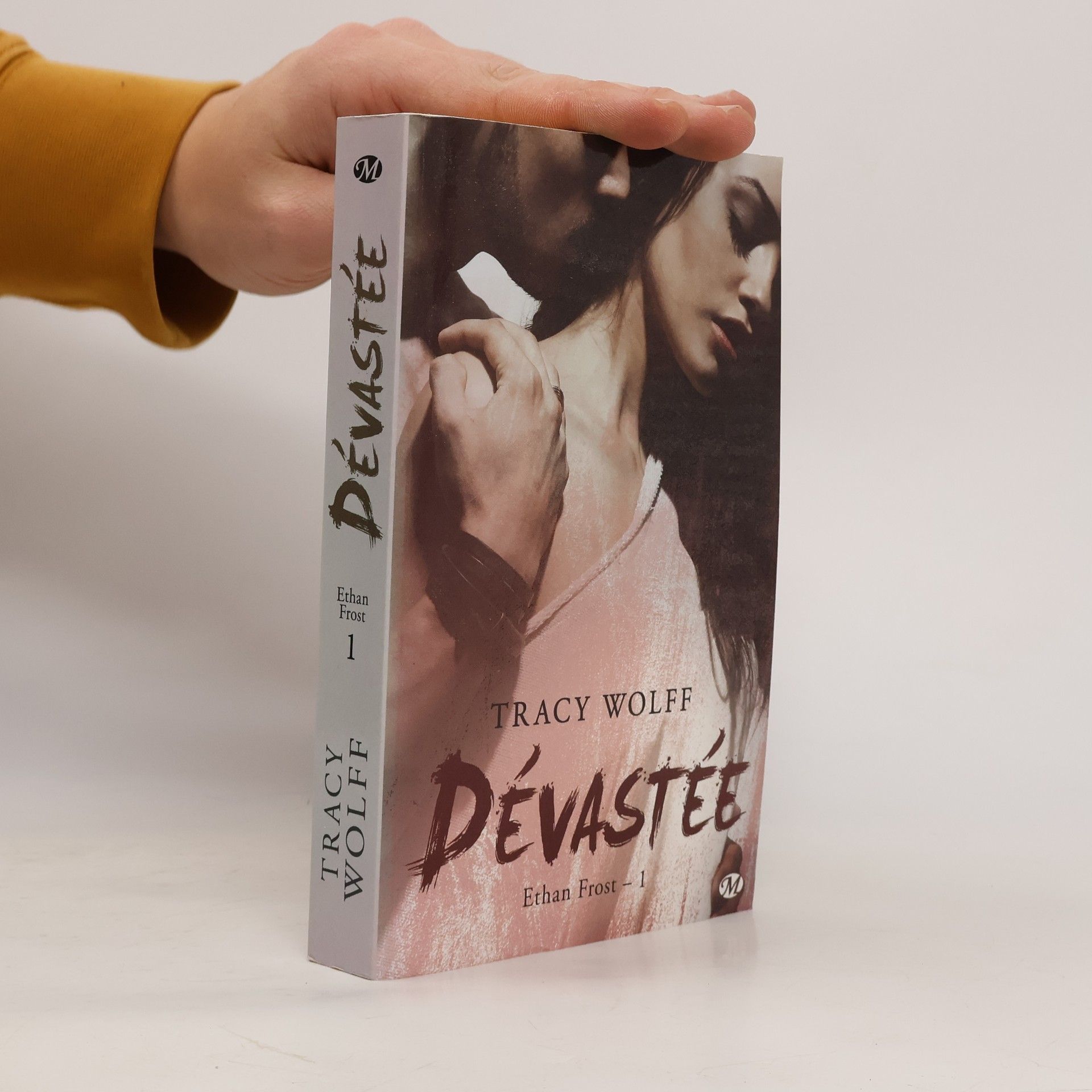 Tracy Wolff Dévastée