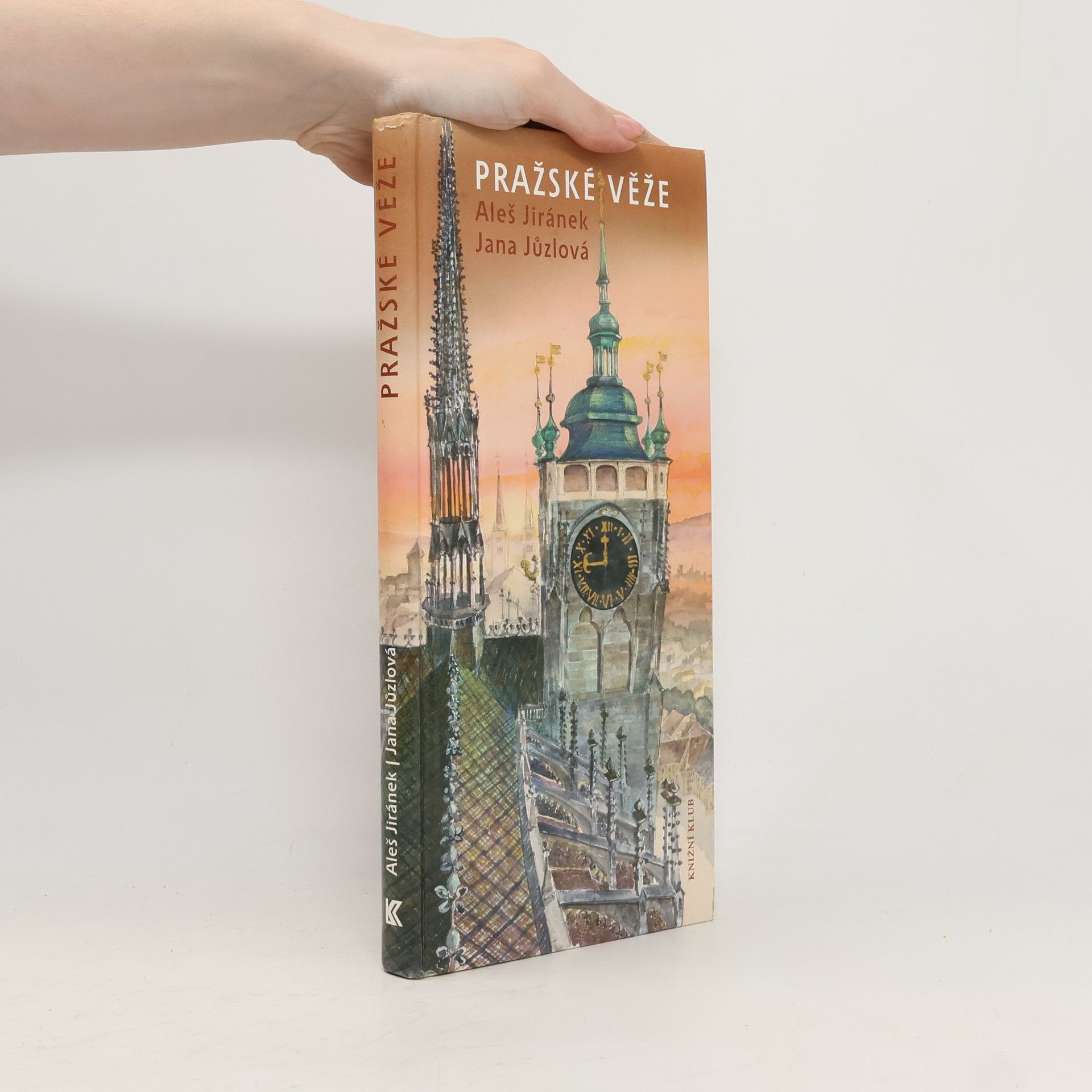 Pražské věže aneb Cesta nad městem s procházkou tisíce a jednoho schodu