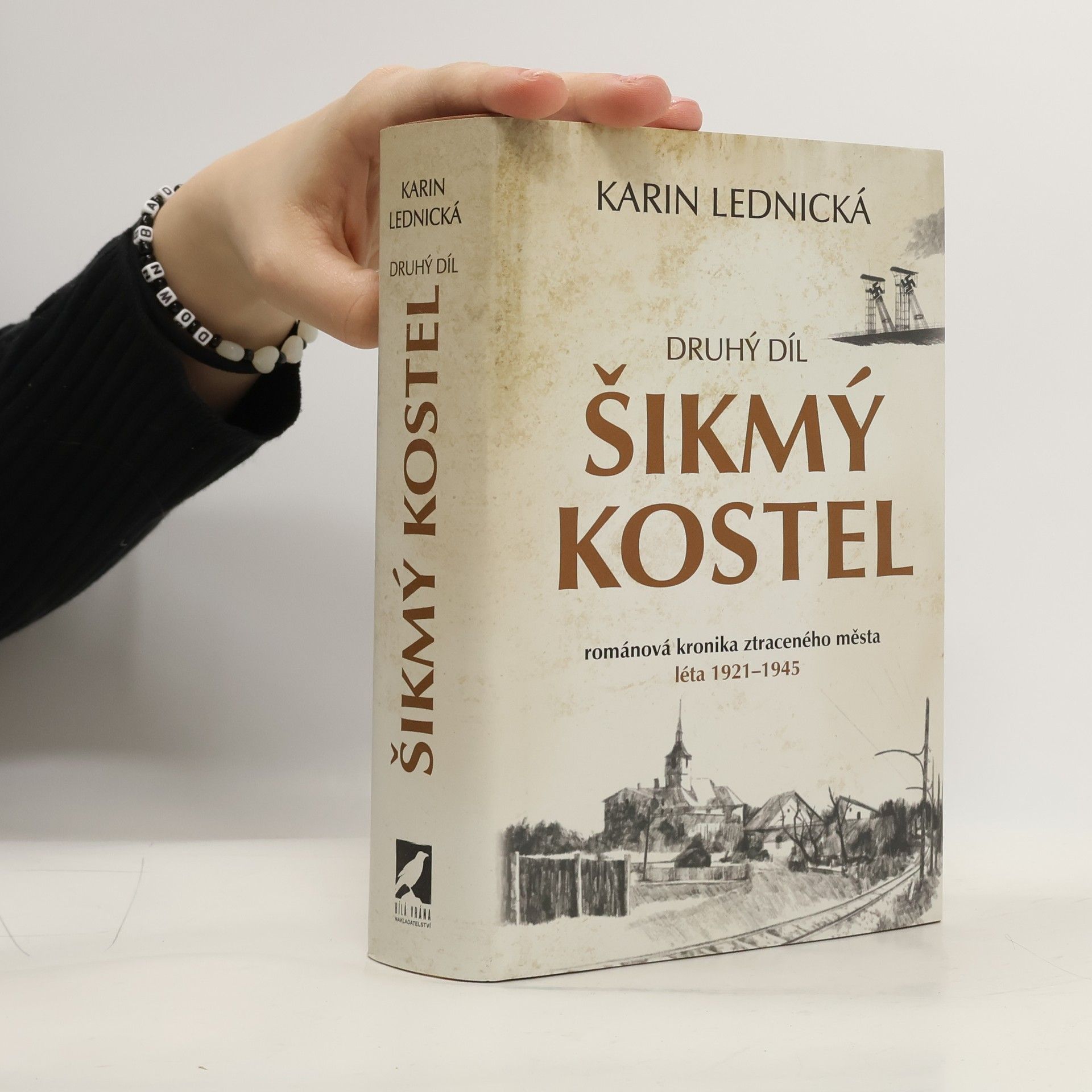 Karin Lednická Šikmý kostel 2