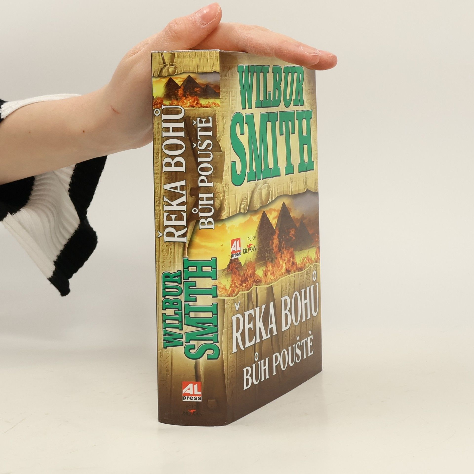 Wilbur Smith Řeka bohů. Bůh pouště