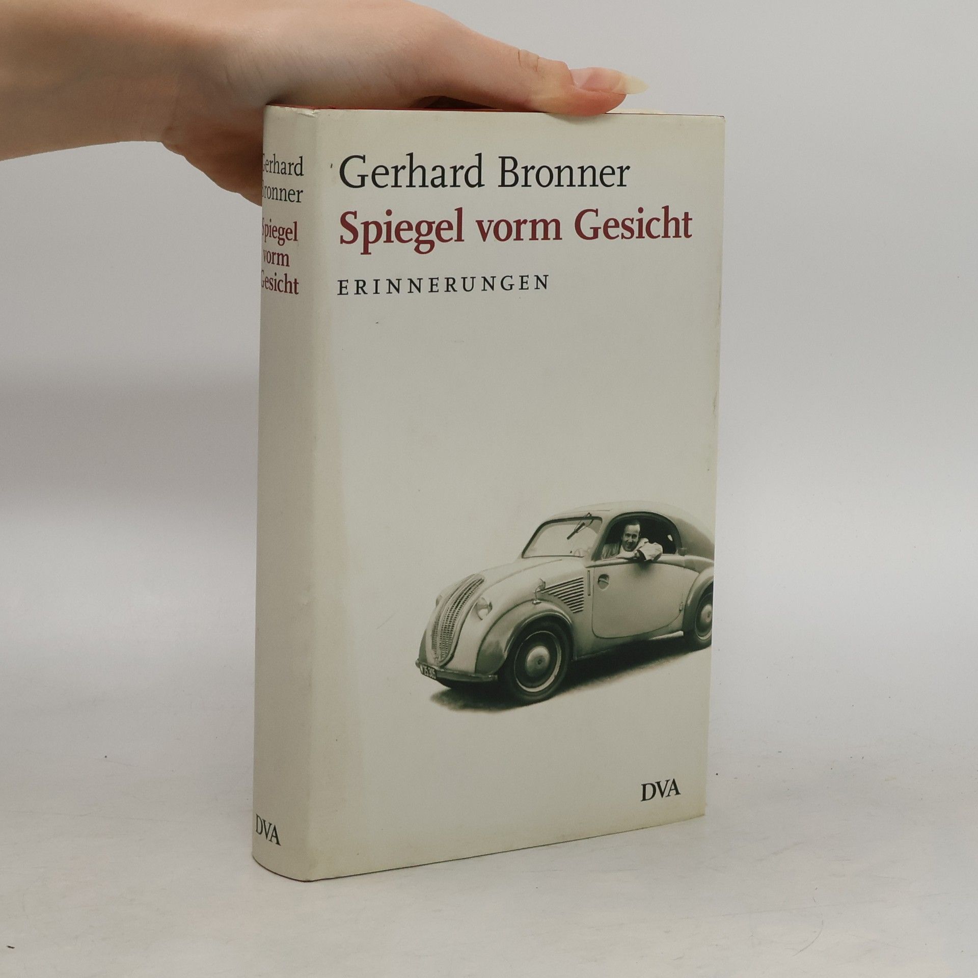 Spiegel vorm Gesicht