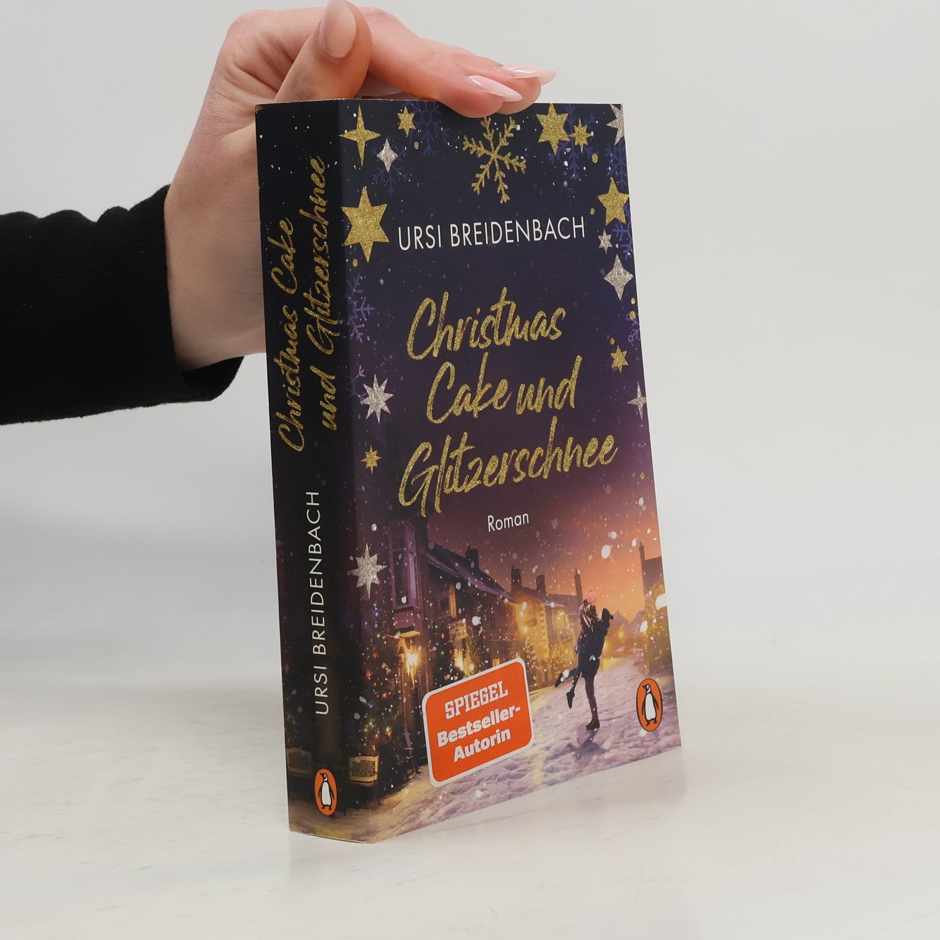 Ursi Breidenbach Christmas Cake und Glitzerschnee