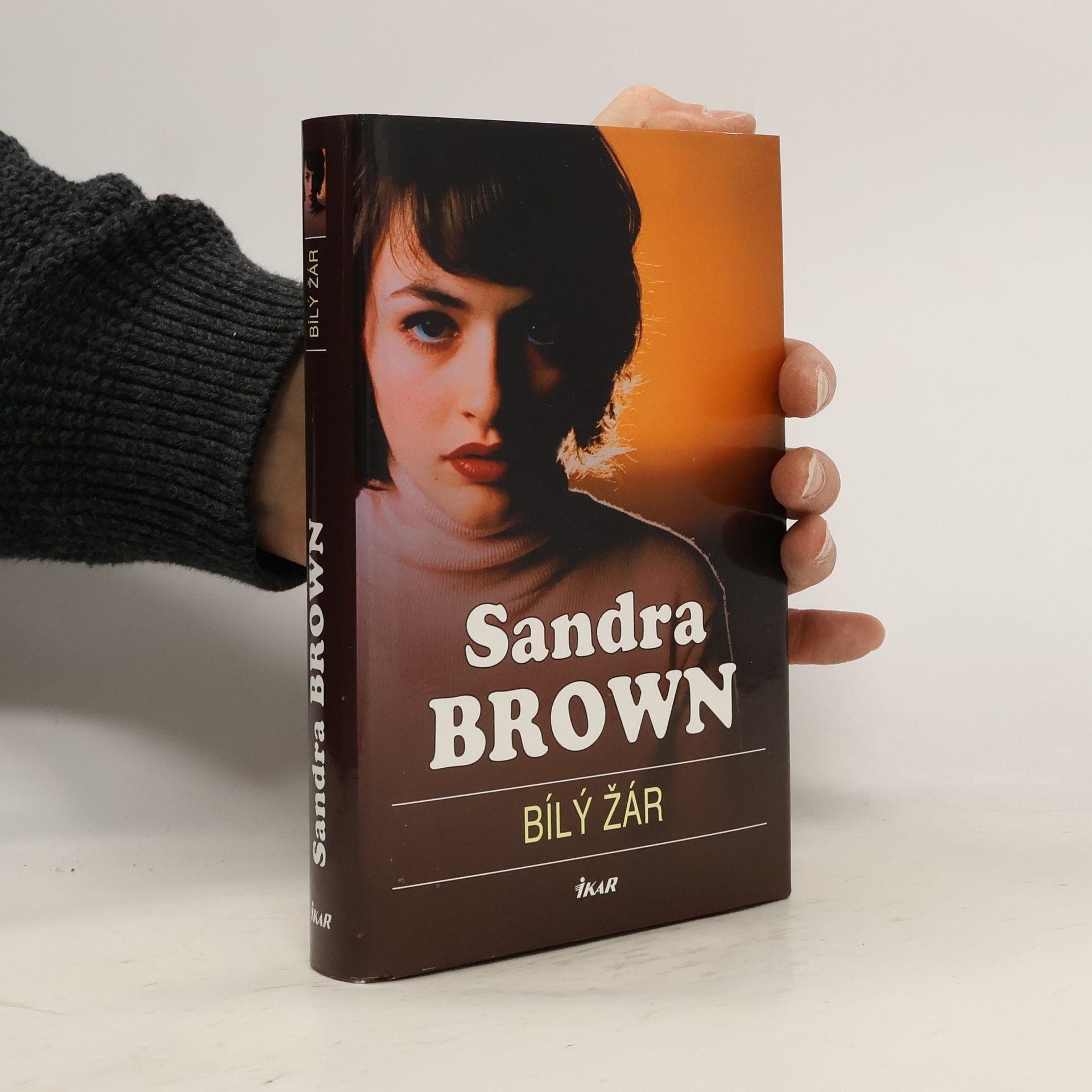 Sandra Brown Bílý žár