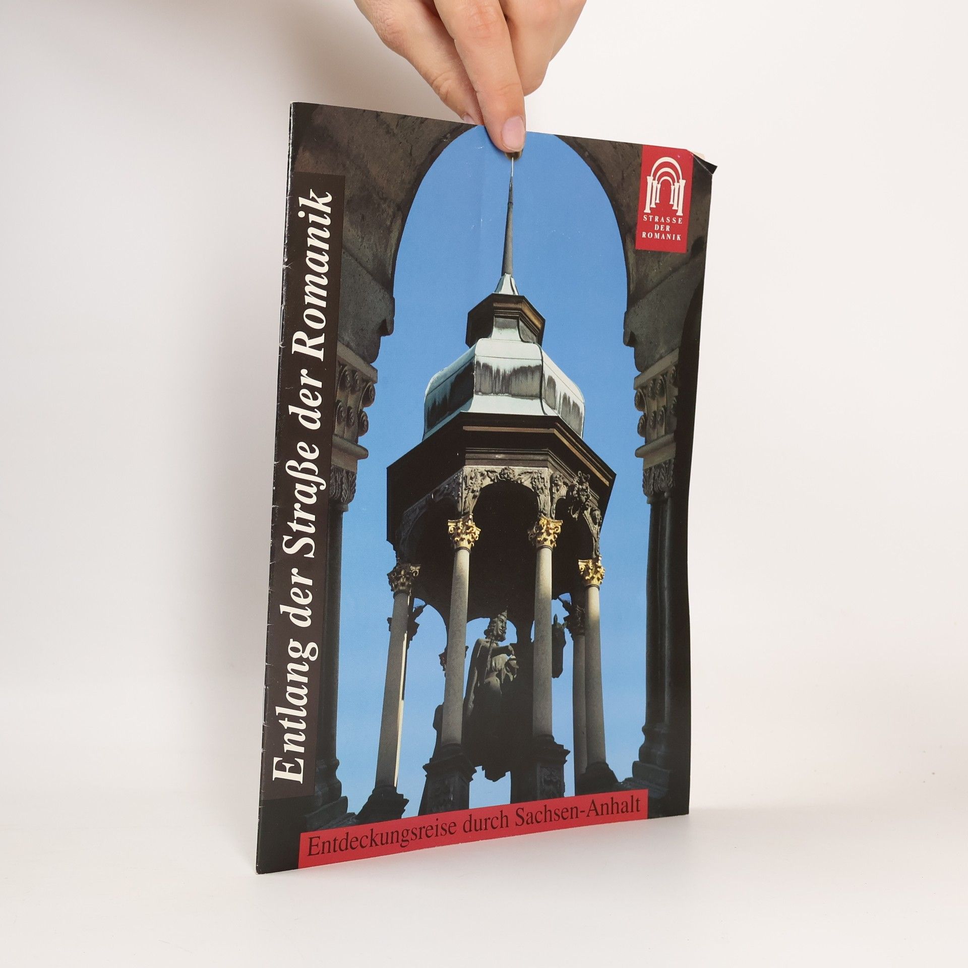 AA.VV. Entlang der Strasse der Romanik