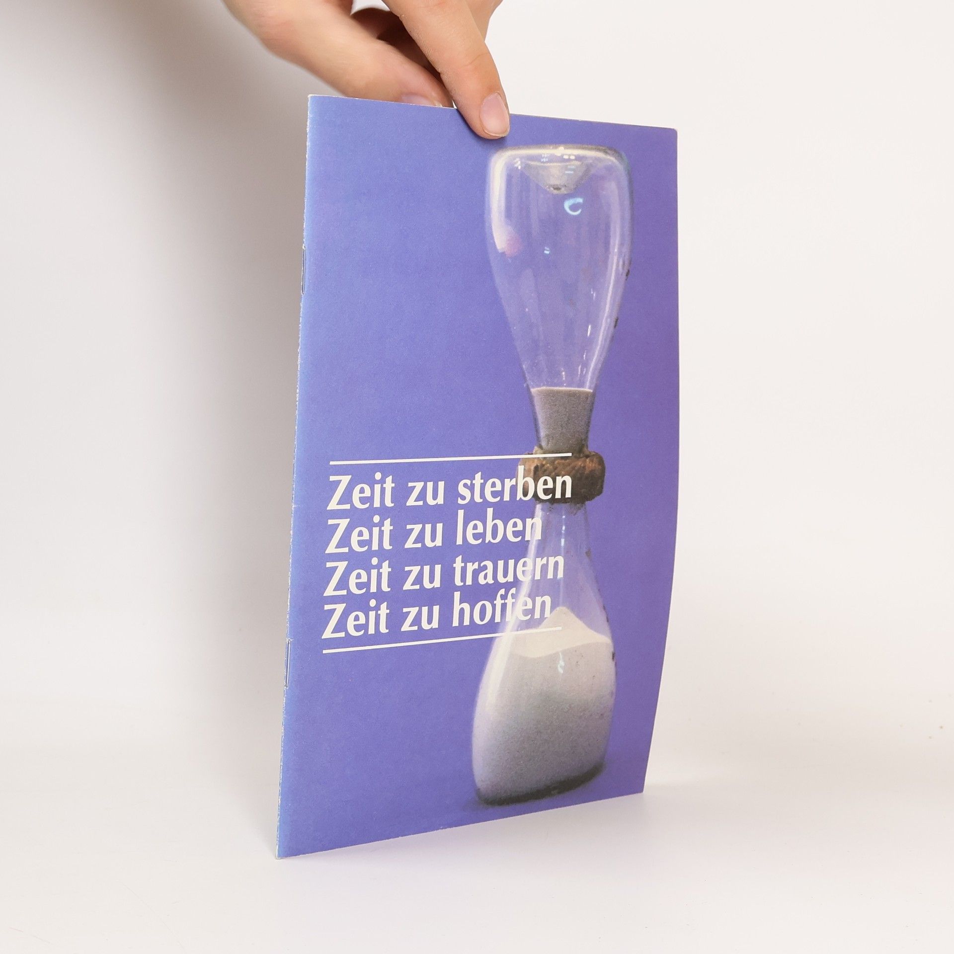 Auteurscollectief Zeit zum sterben. Zeit zum leben. Zeit zum trauern. Zeit zum hoffen.