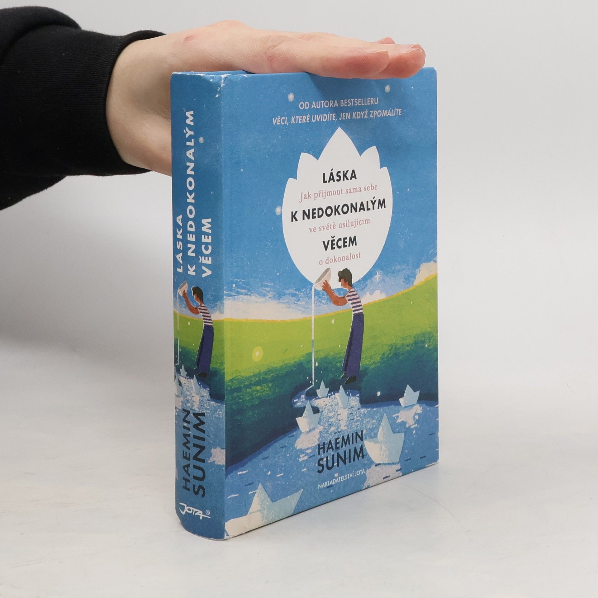 Hyemin Láska k nedokonalým věcem: Jak přijmout sama sebe ve světě usilujícím o dokonalost