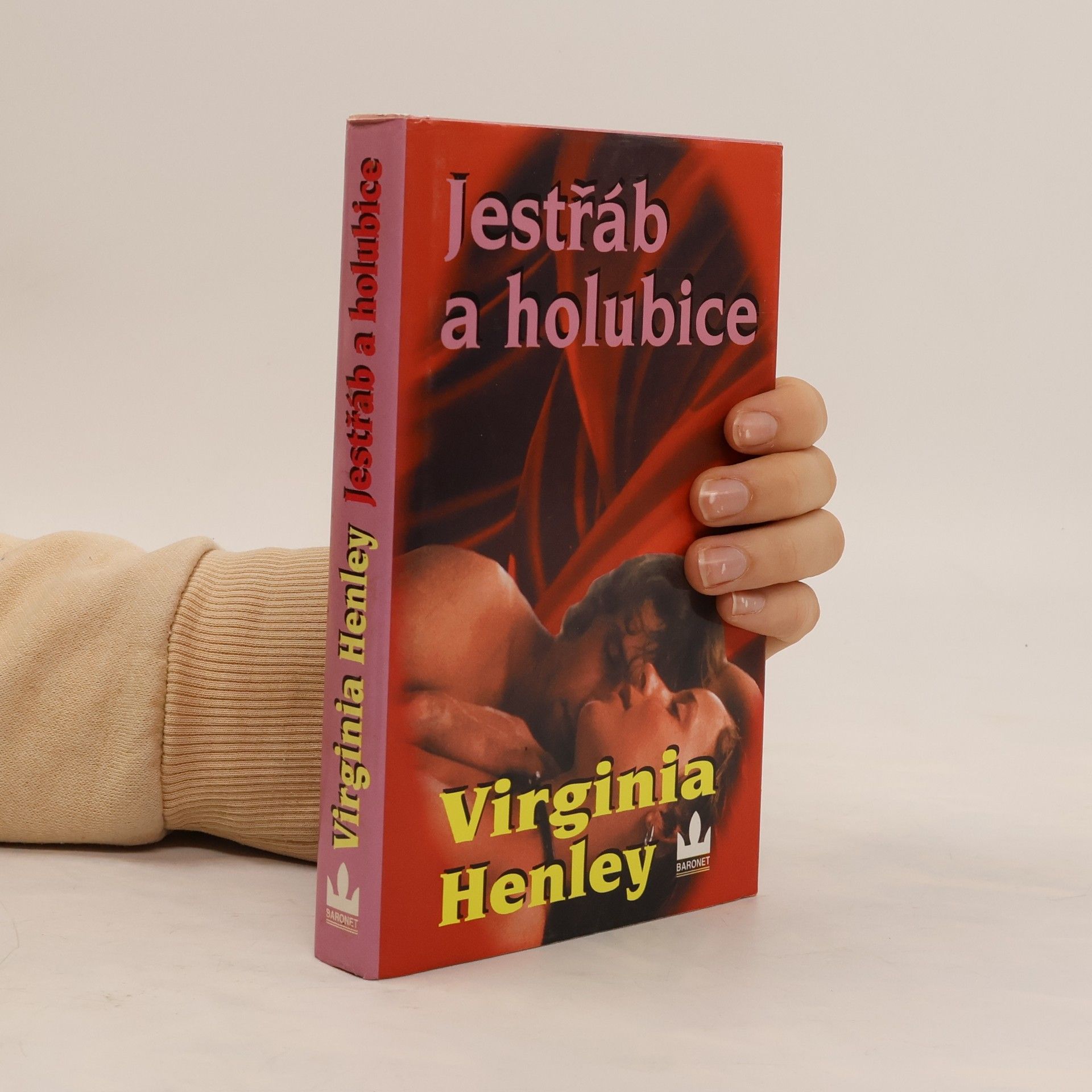 Vladimír Lackovič Jestřáb a holubice