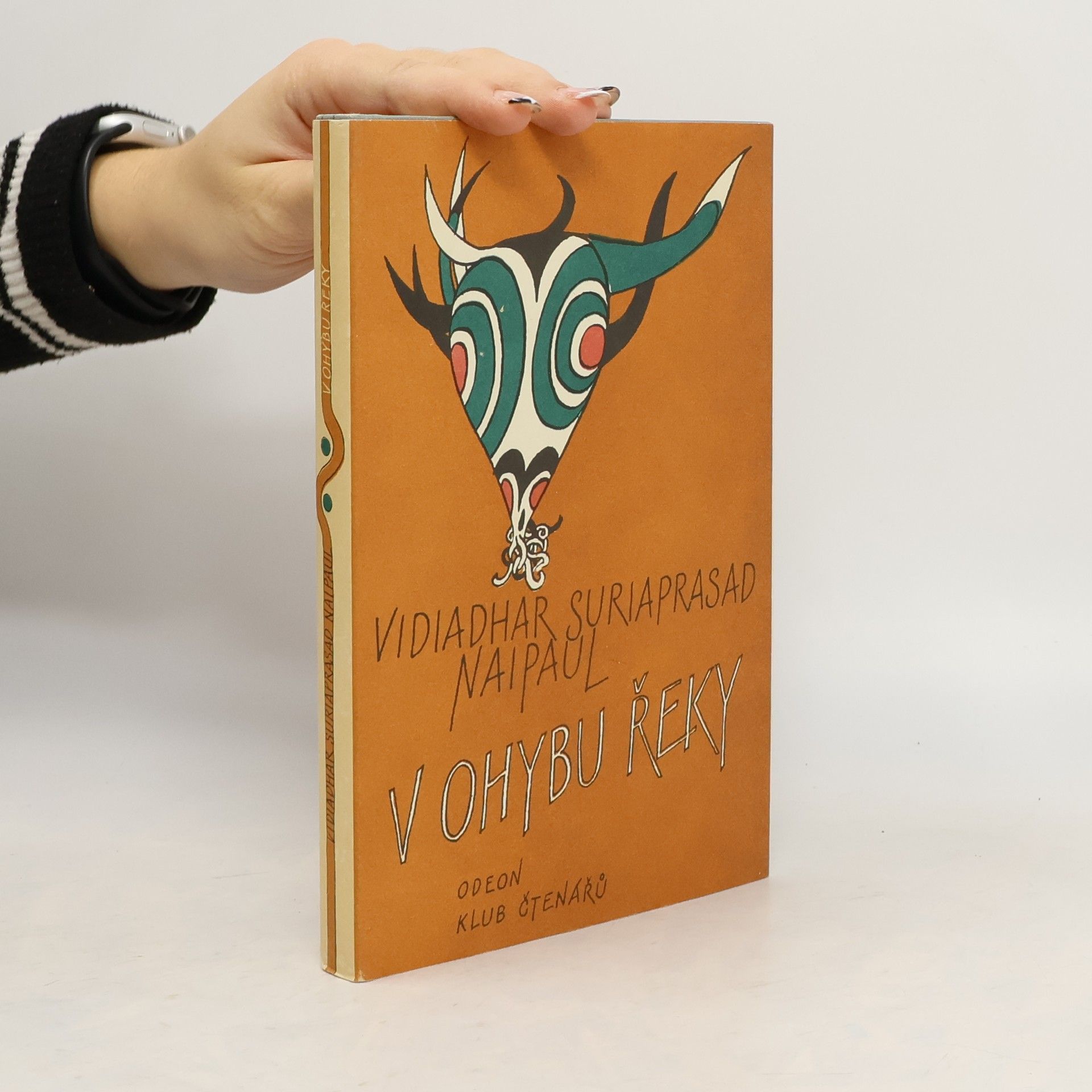 Vidiadhar Surajprasad Naipaul V ohybu řeky