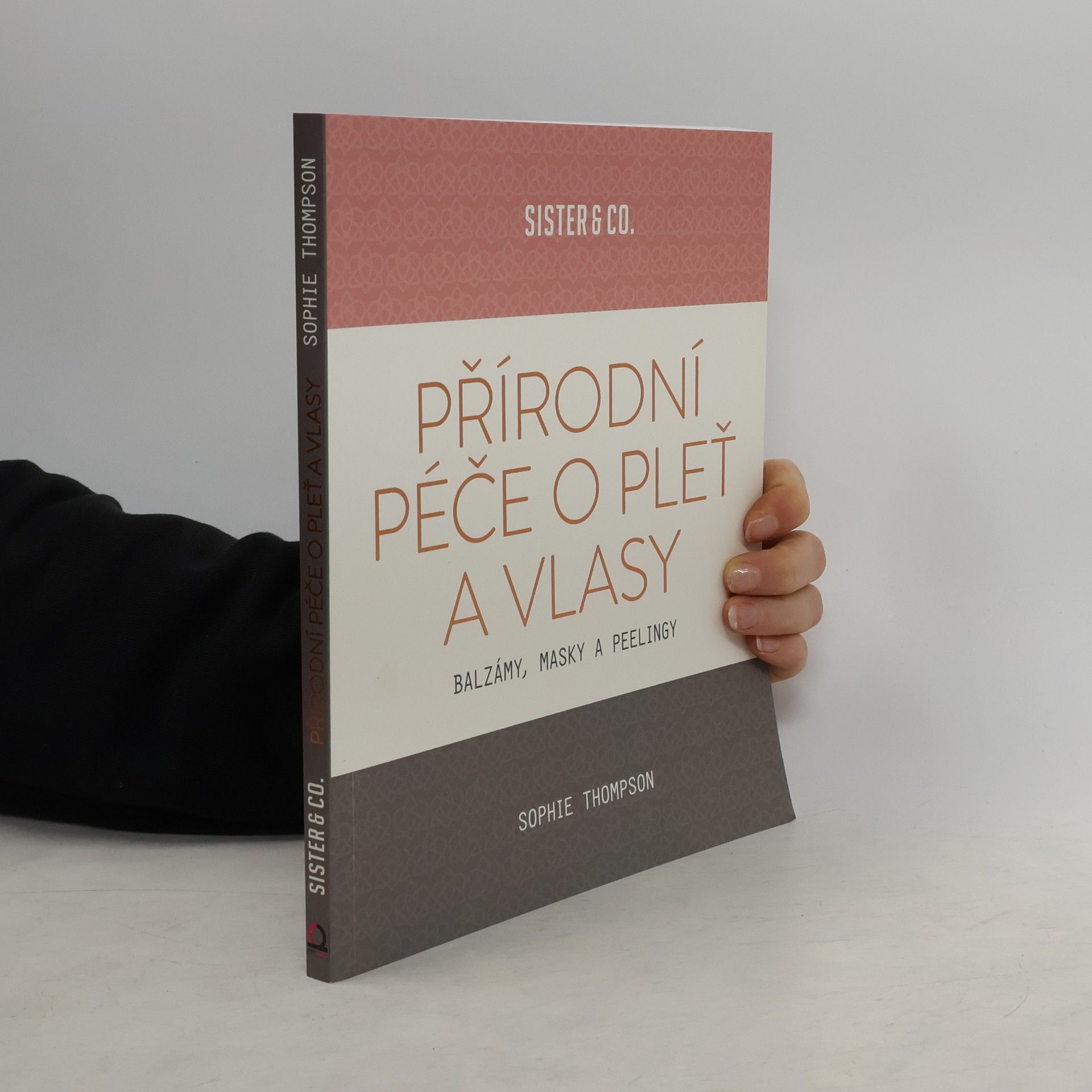 Sophie Thompson Přírodní péče o pleť a vlasy