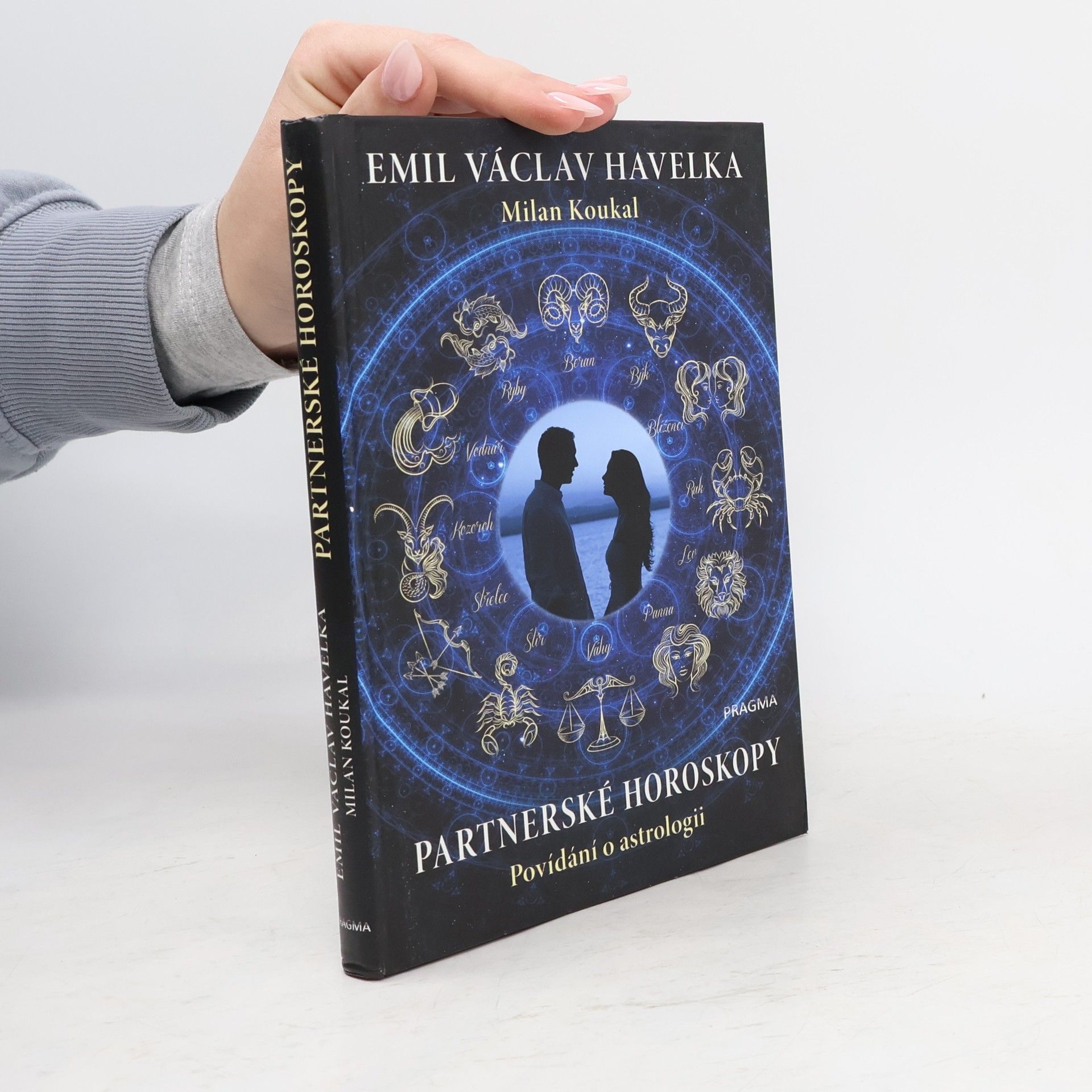 Partnerské horoskopy : povídání o astrologii