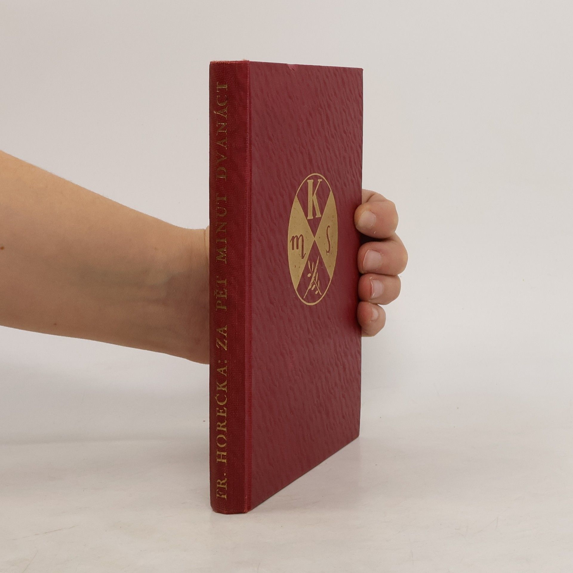 Za pět minut dvanáct