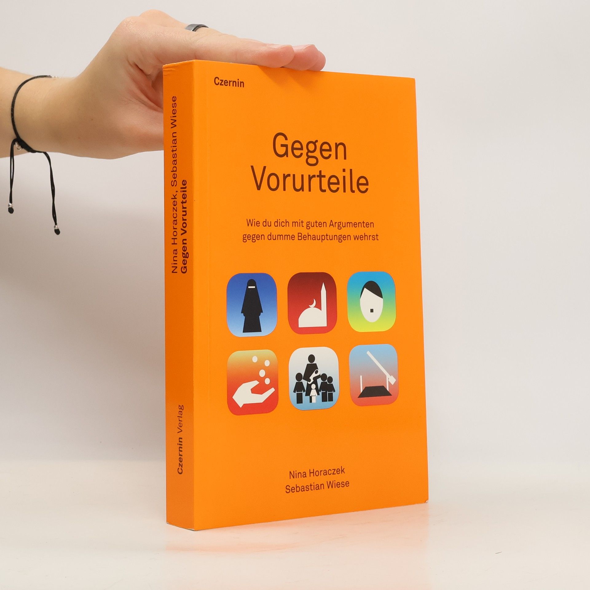 Nina Horaczek Gegen Vorurteile