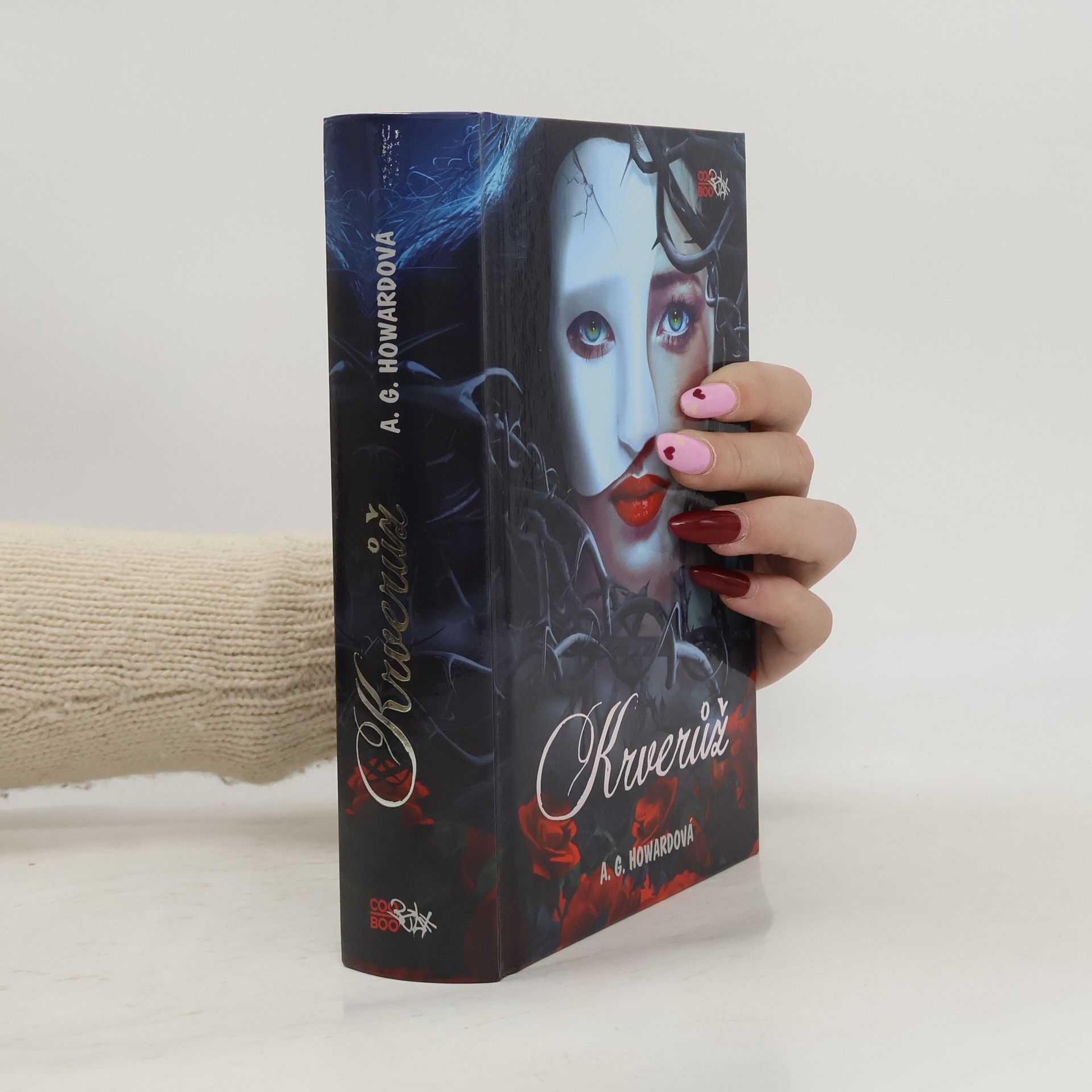 A. G. Howard Krverůž