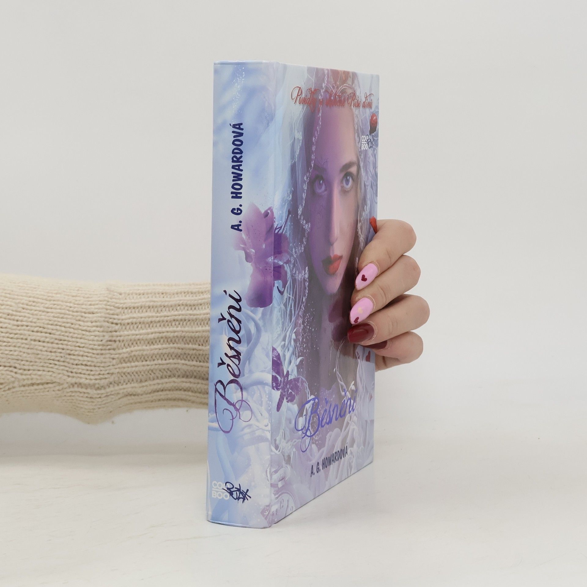 A. G. Howard Běsnění (4. díl série)