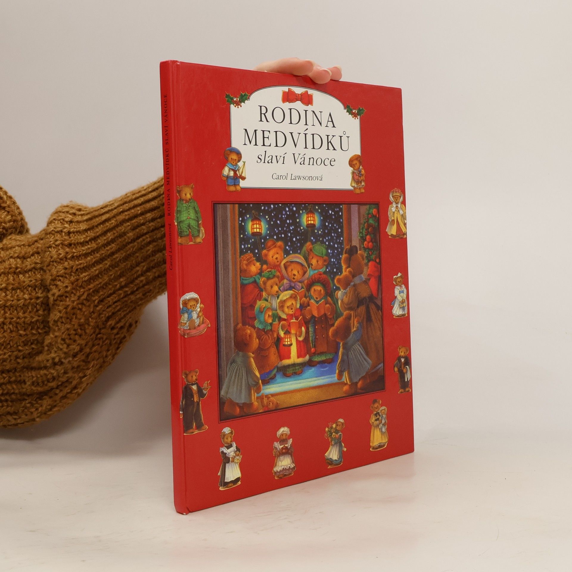 Rodina medvídků slaví Vánoce