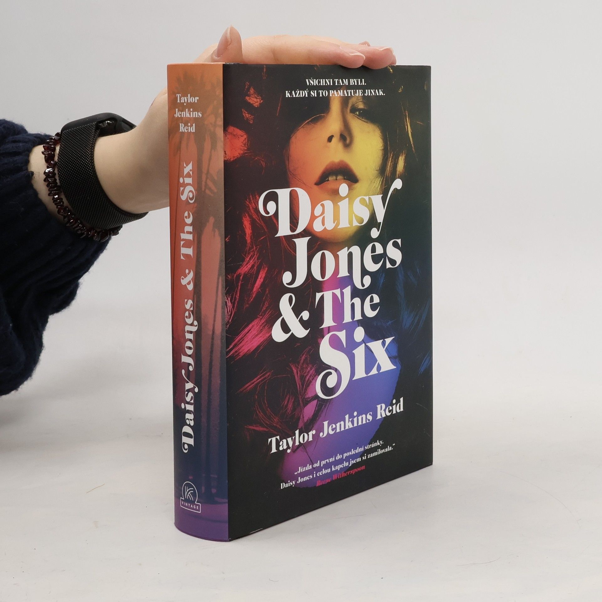 Taylor Jenkins Reid Daisy Jones & The Six