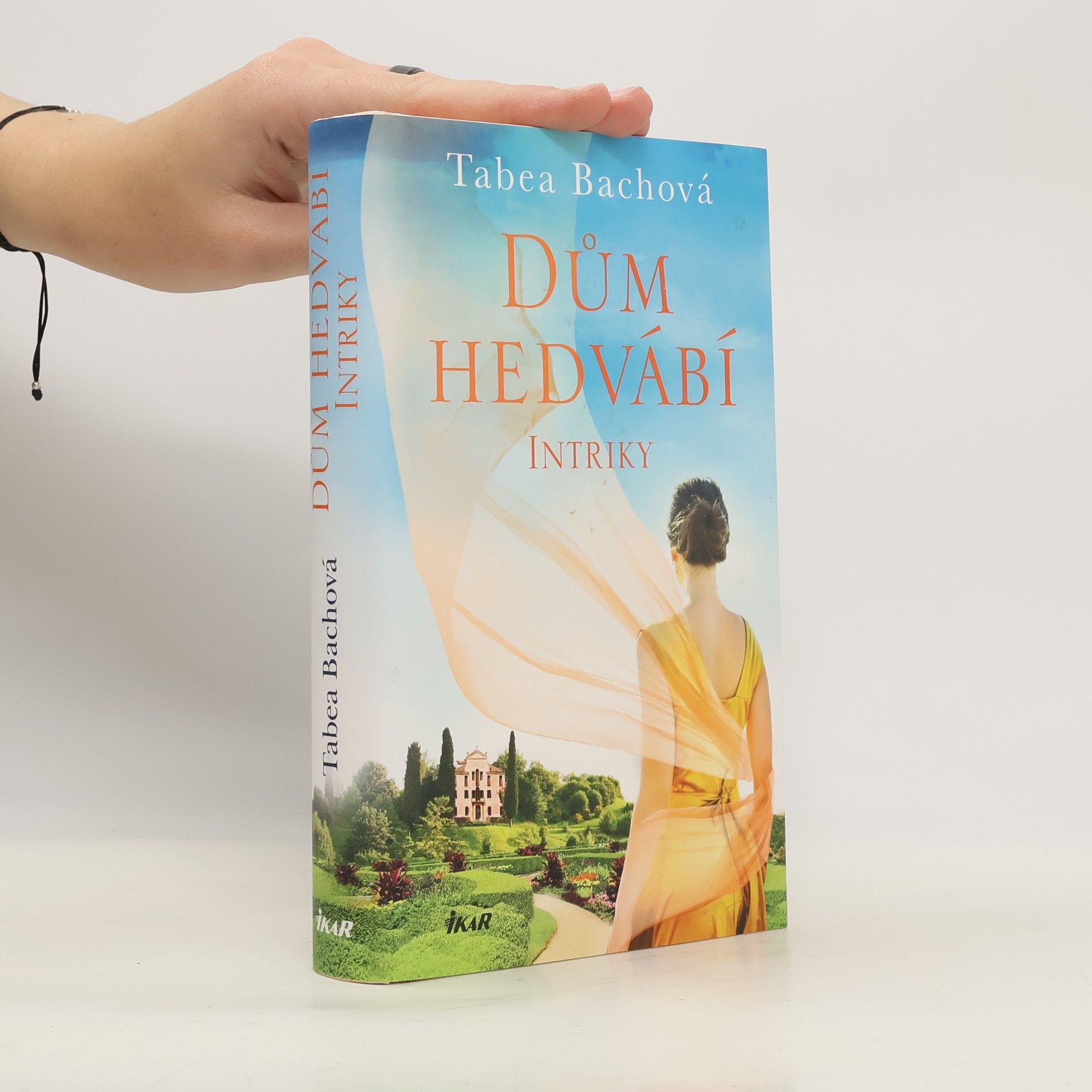 Dům hedvábí : Intriky