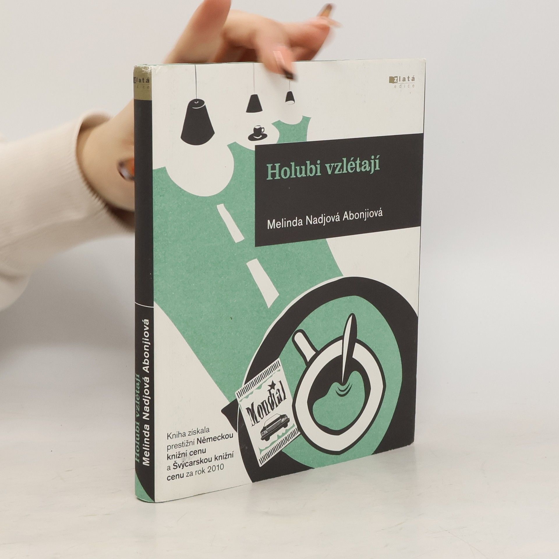 Melinda Nadjová Abonjiová Holubi vzlétají