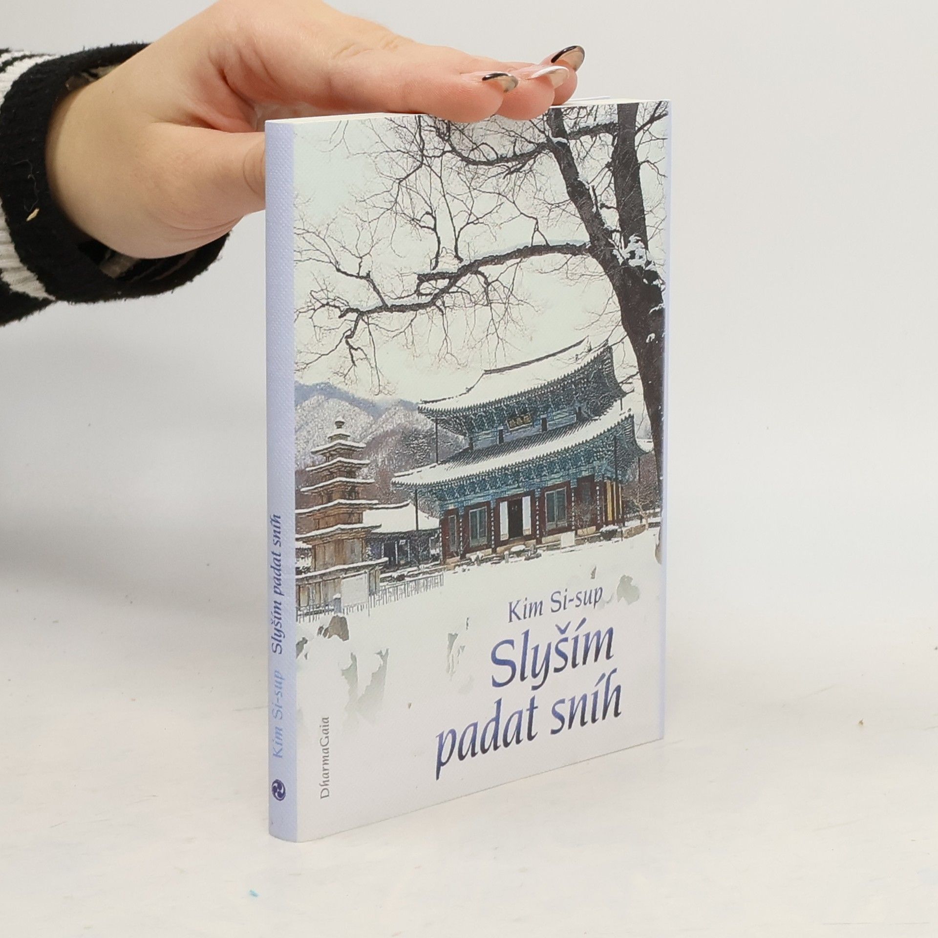 Slyším padat sníh: výbor z klasické poezie hansi korejského básníka 15. století