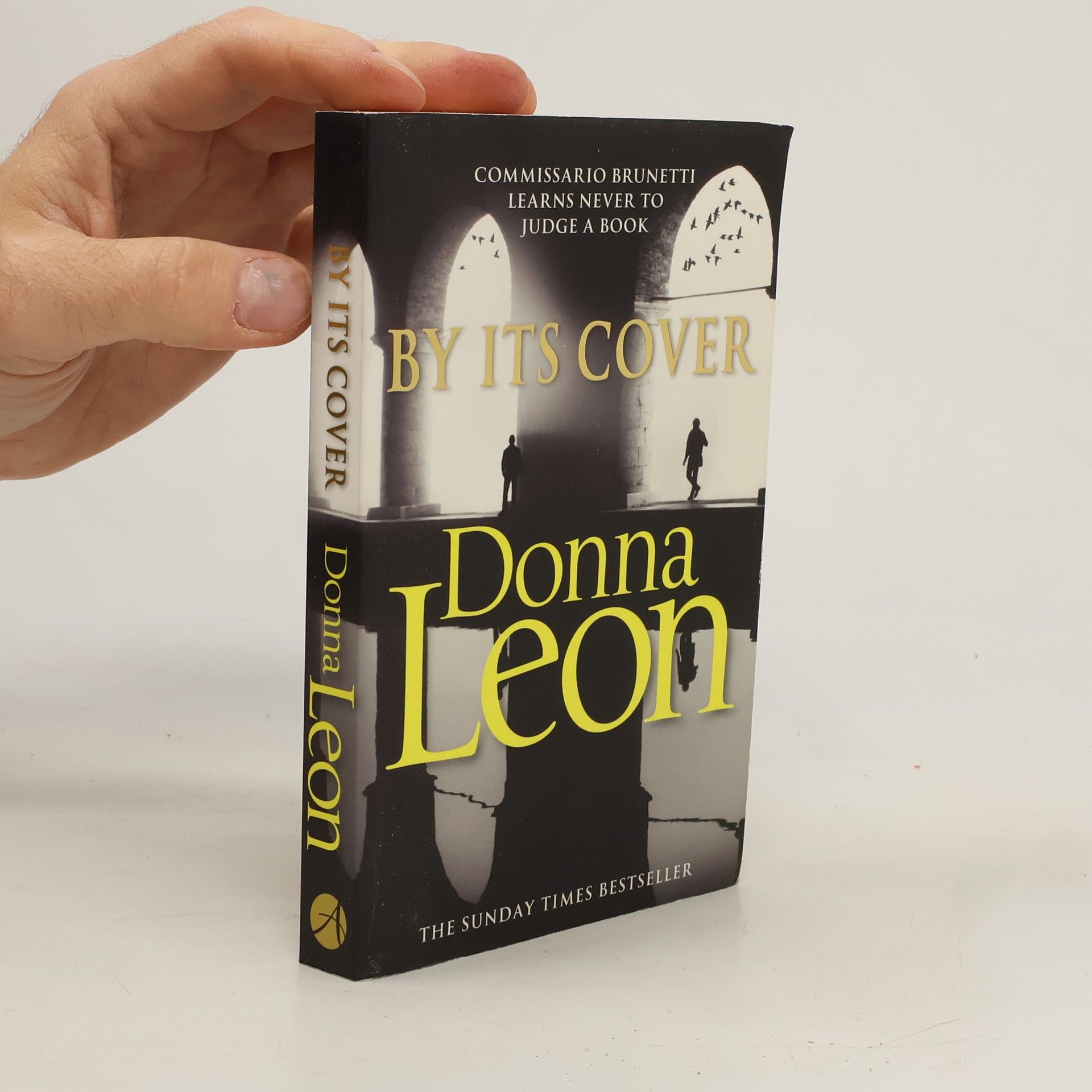 Donna Leon By Its Cover