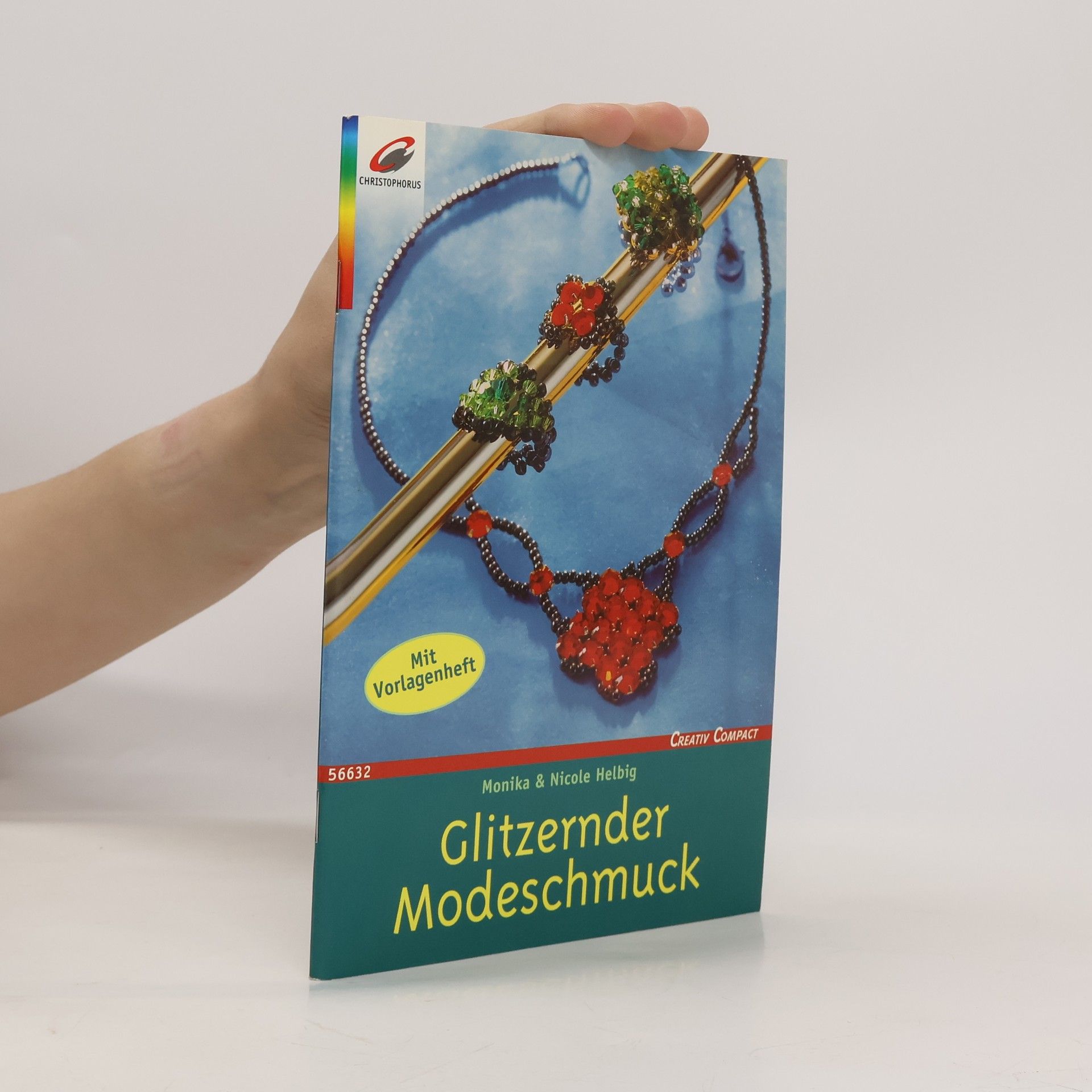 Monika Helbig Glitzernder Modeschmuck