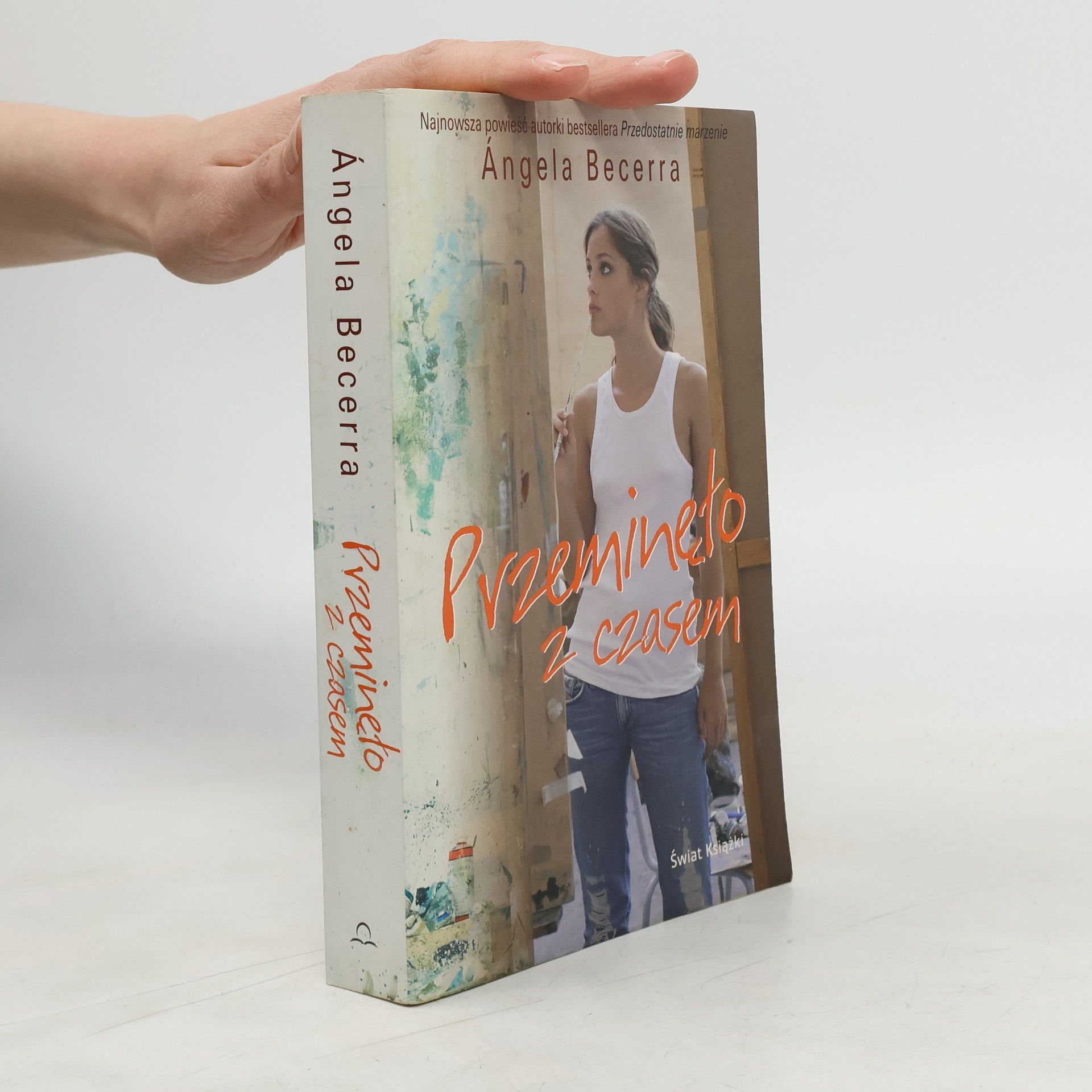 Ángela Becerra  Przeminęło z czasem