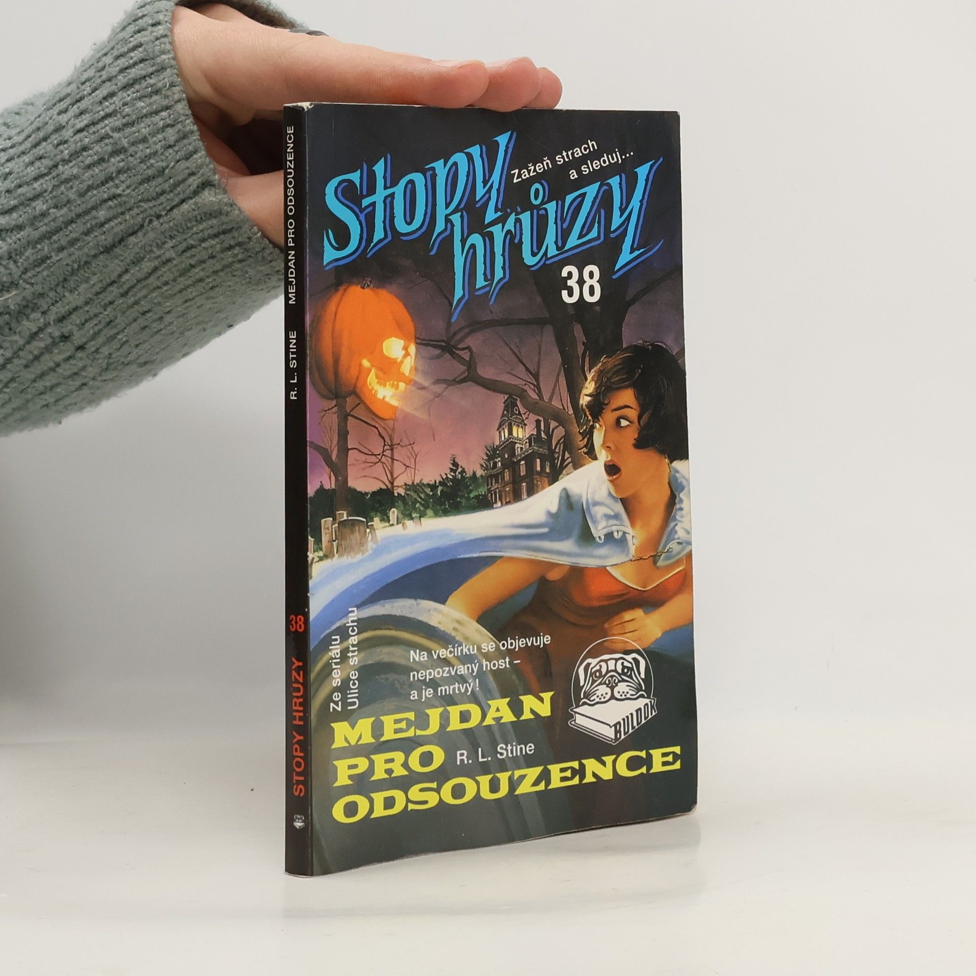 R. L. Stine Mejdan pro odsouzence. Stopy hrůzy 38
