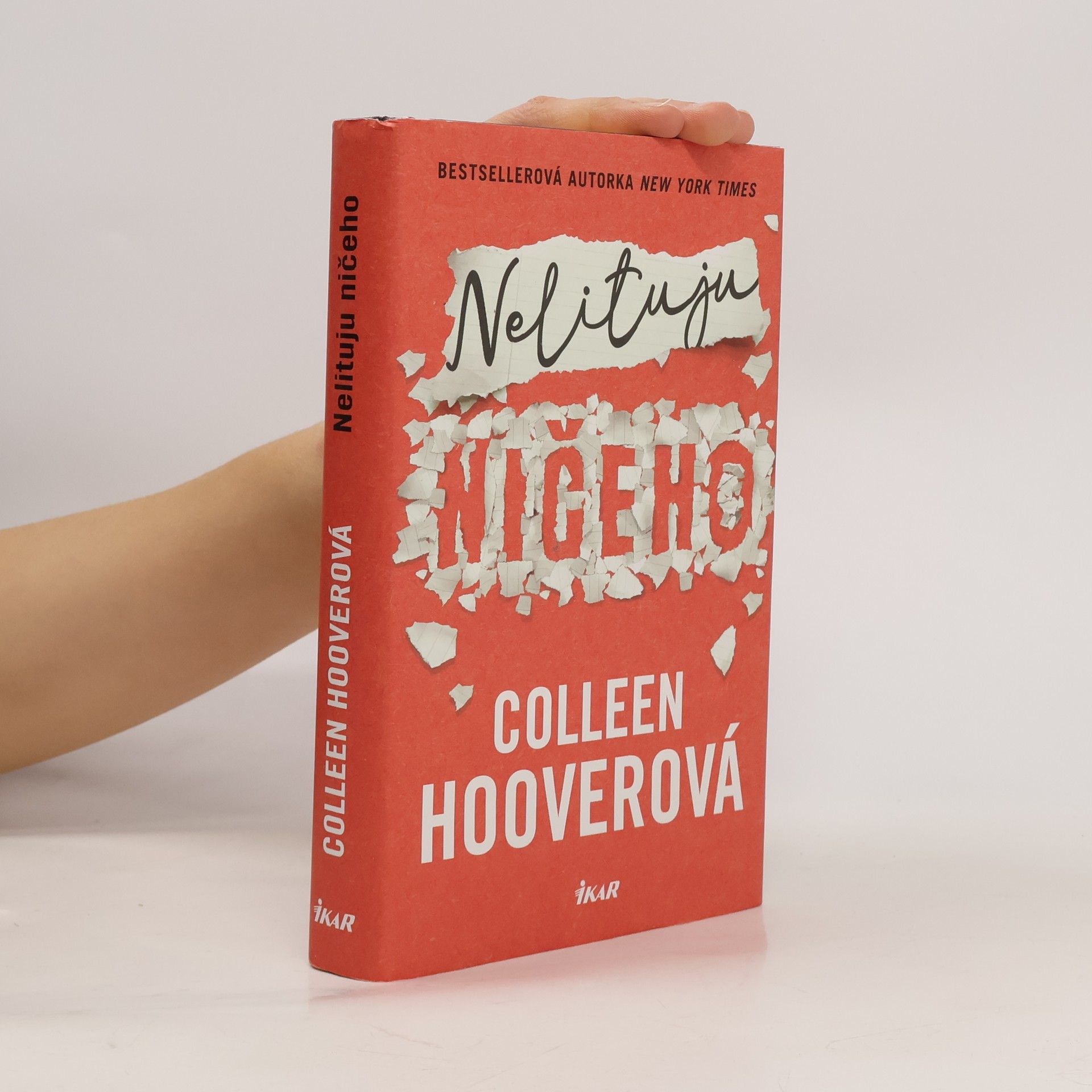 Colleen Hoover Nelituju ničeho