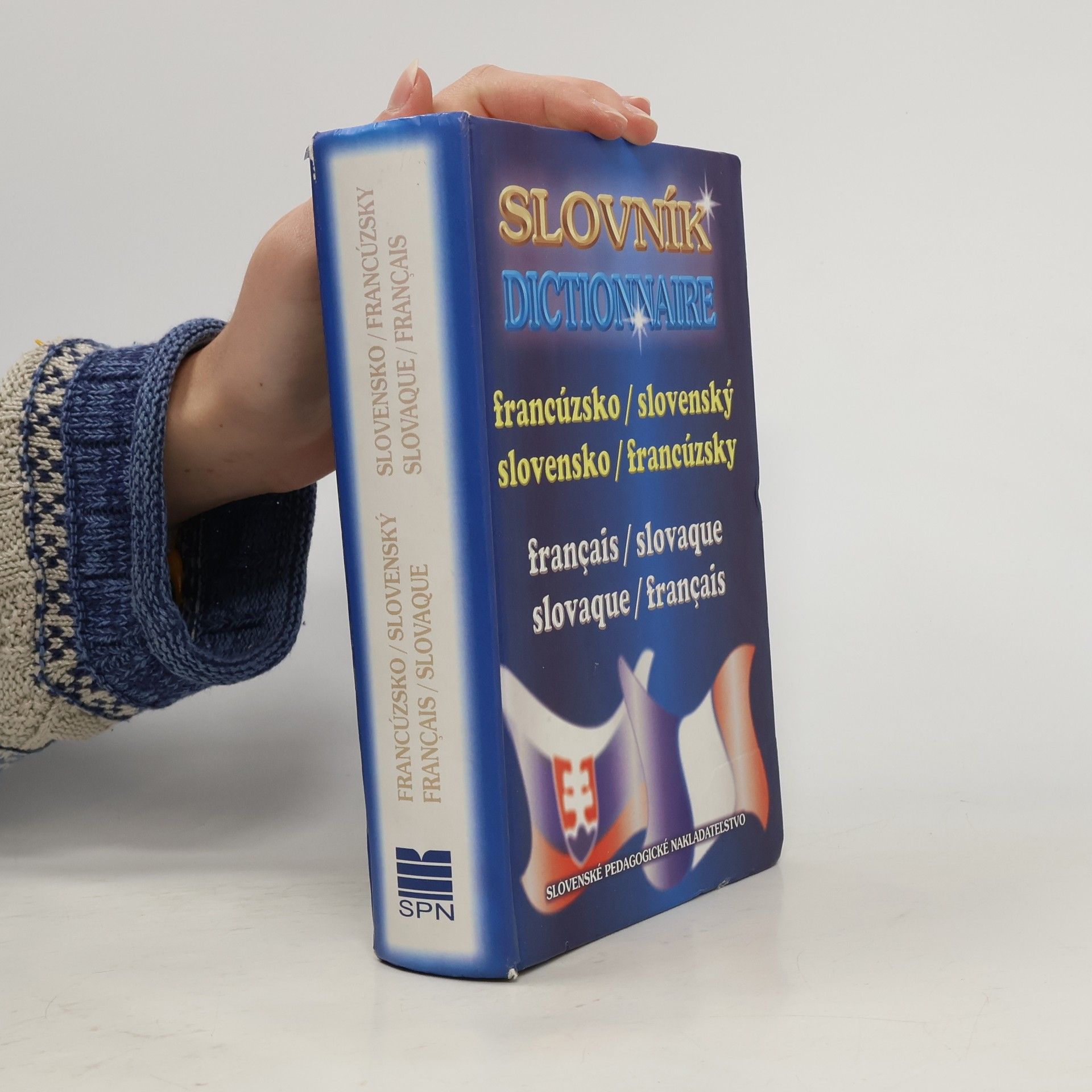 Slovník francúzsko/slovenský, slovensko/francúzský. Dictionnaire français/slovaque, slovaque/français