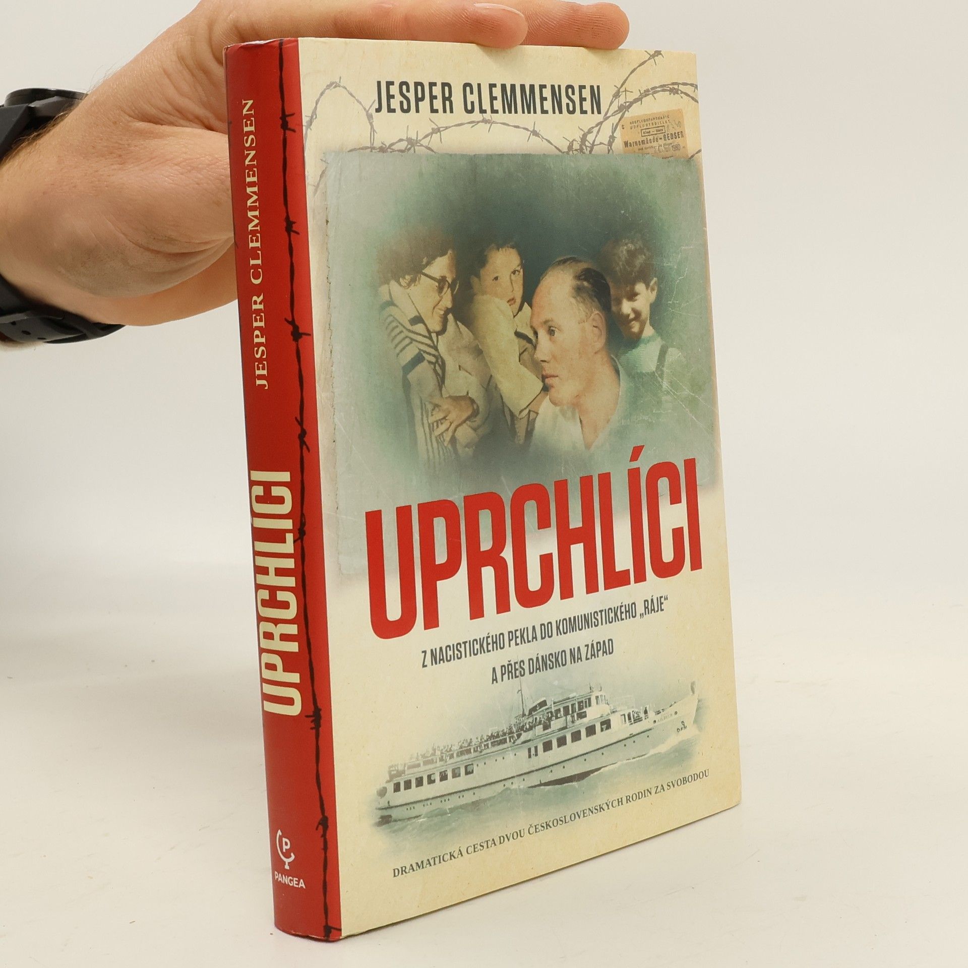 Jesper Clemmensen Uprchlíci. Z nacistického pekla do komunistického "ráje" a přes Dánsko na západ