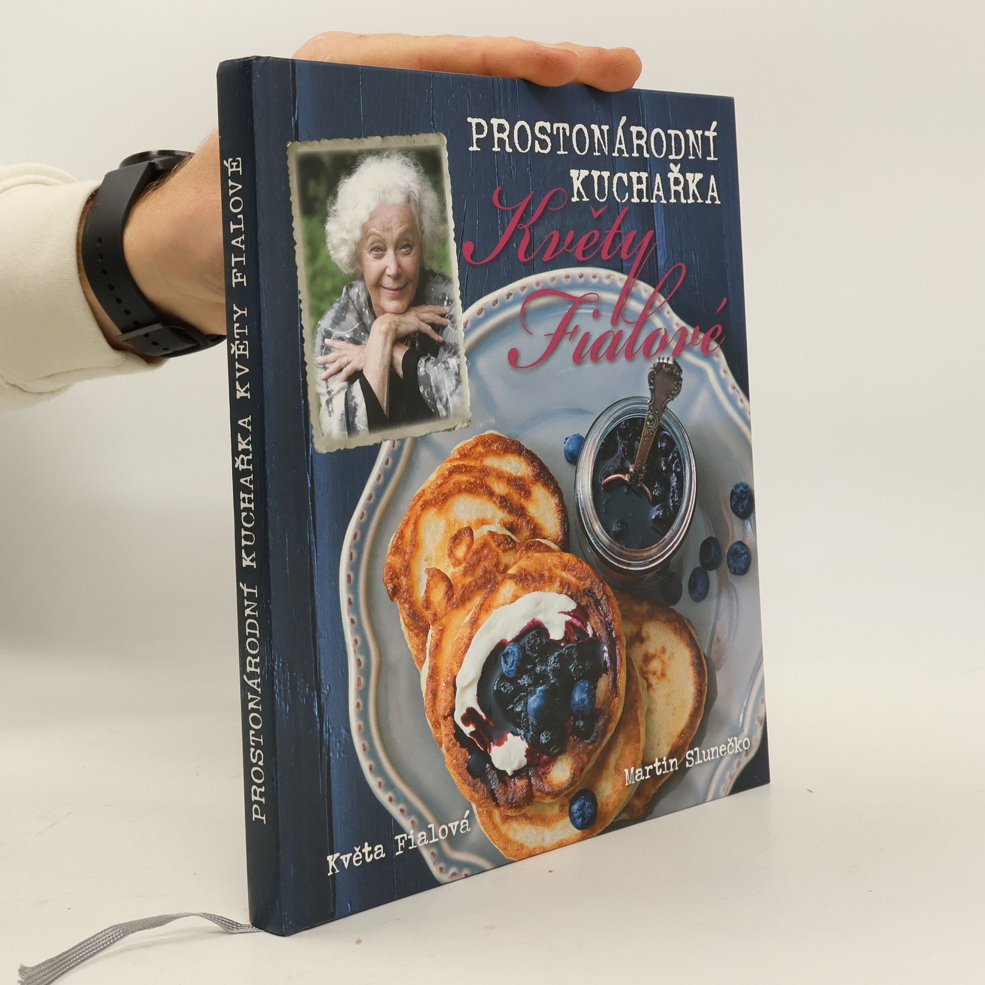 Prostonárodní kuchařka Květy Fialové