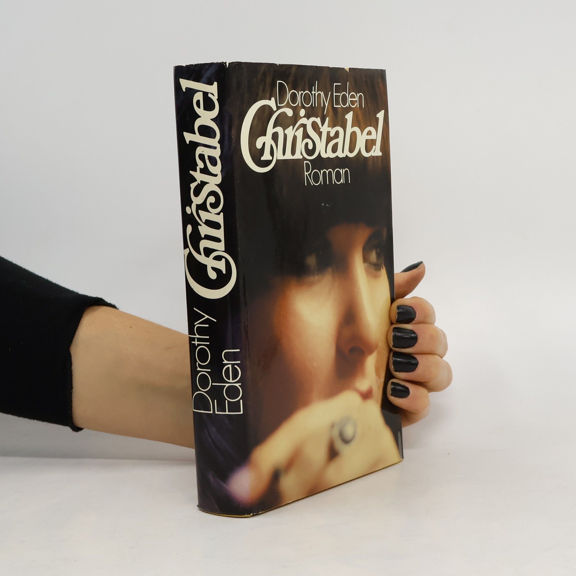 Dorothy Eden Christabel