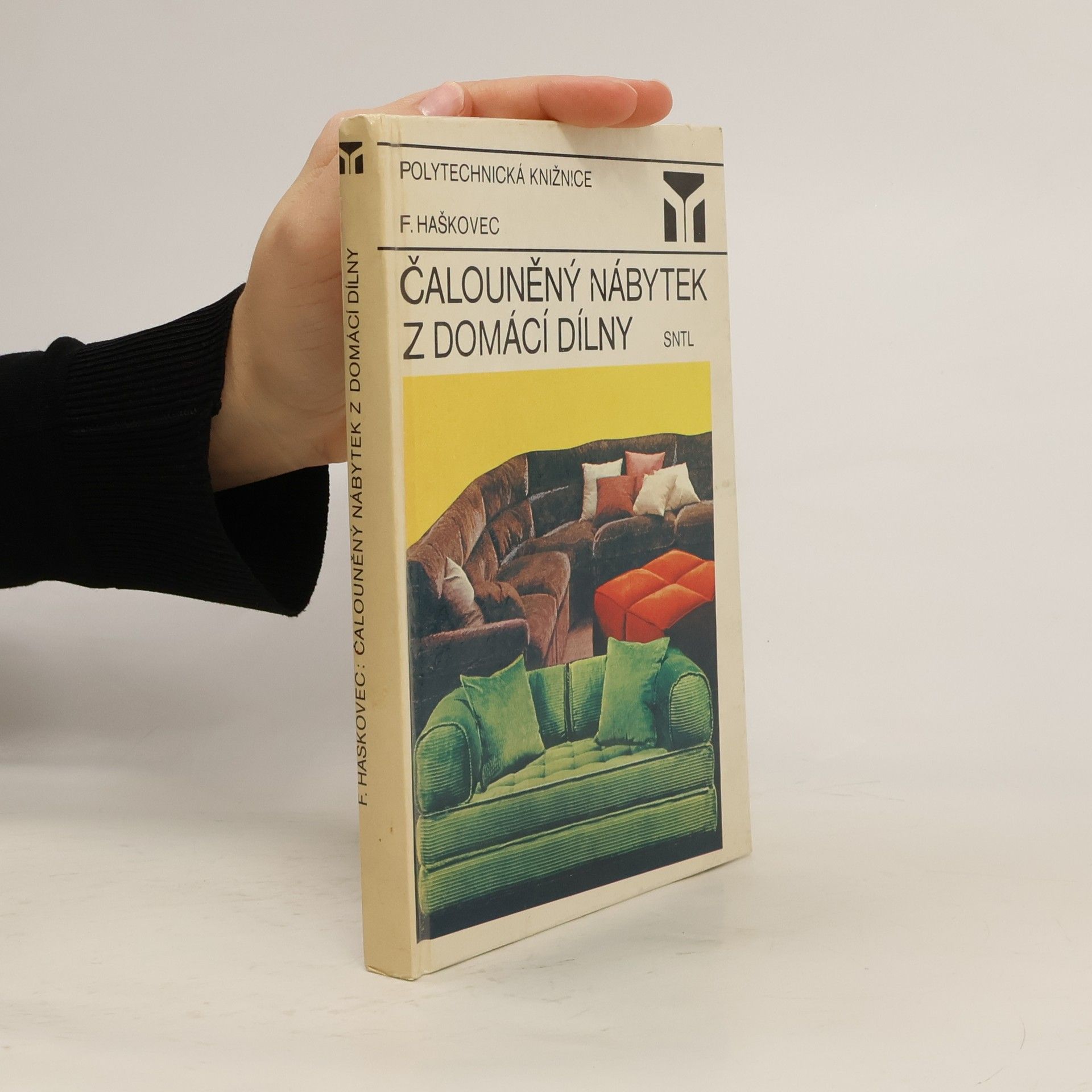 Čalouněný nábytek z domácí dílny