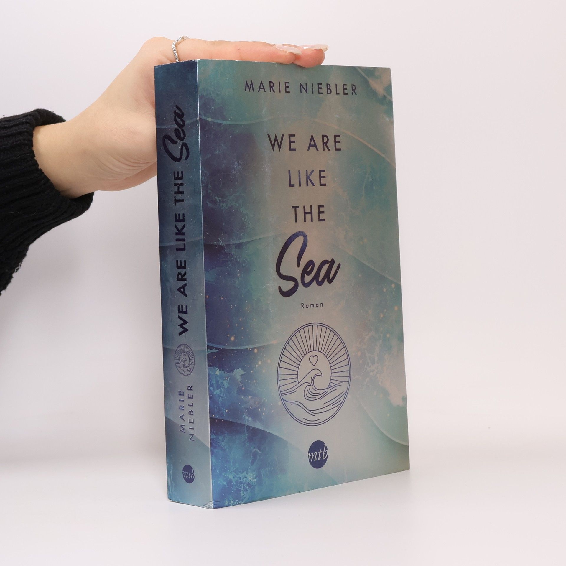 Marie Niebler We Are Like the Sea