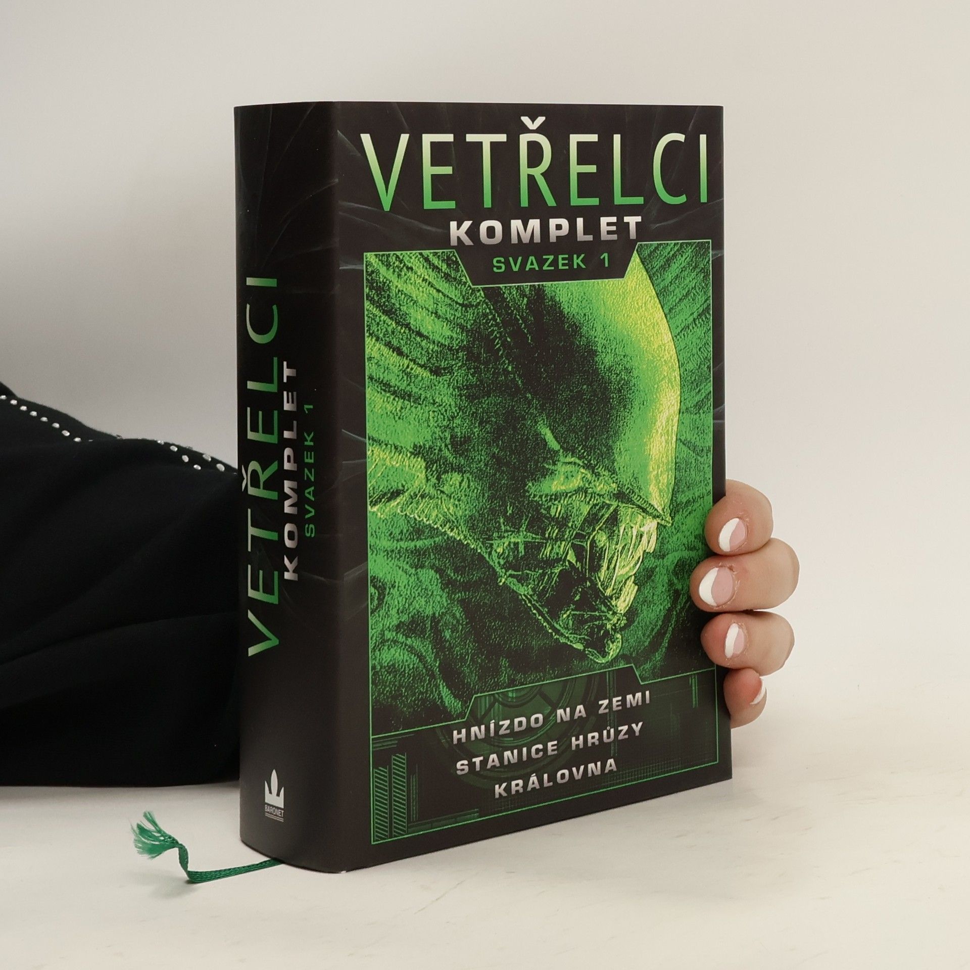 Steve Perry Vetřelci: komplet. (Svazek 1)