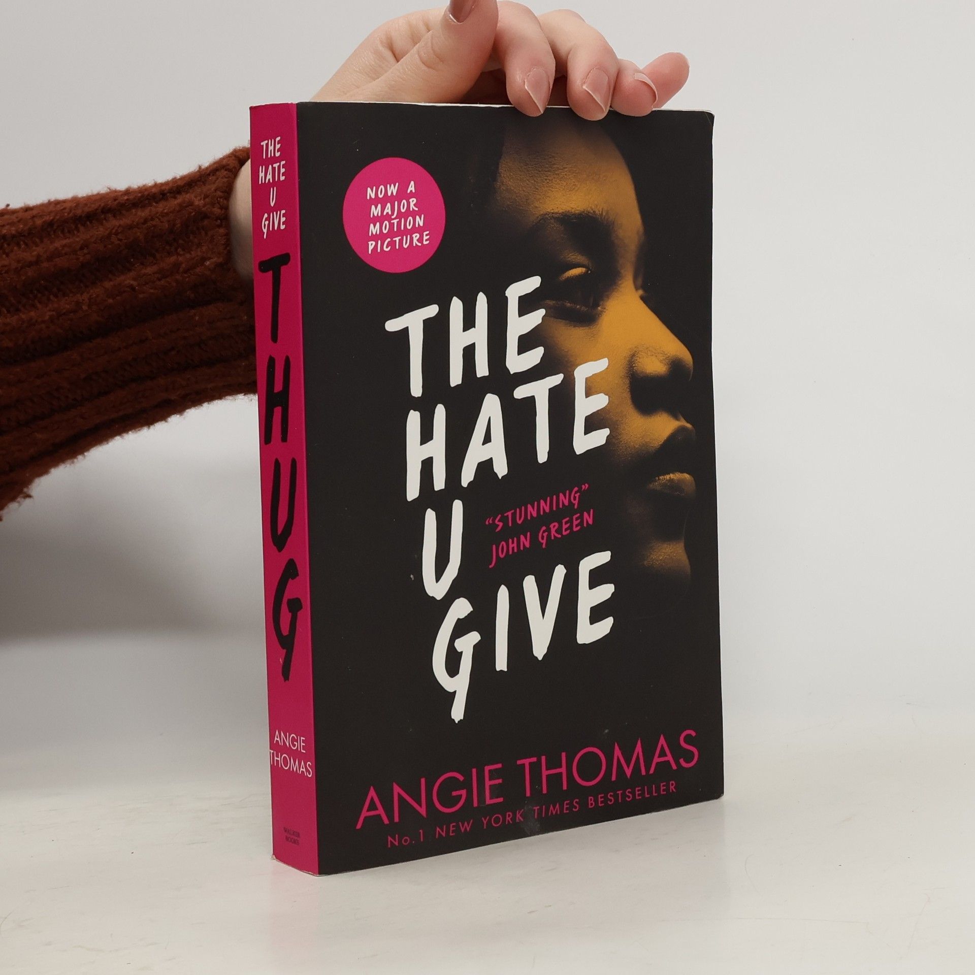 Angie Thomas The Hate U Give