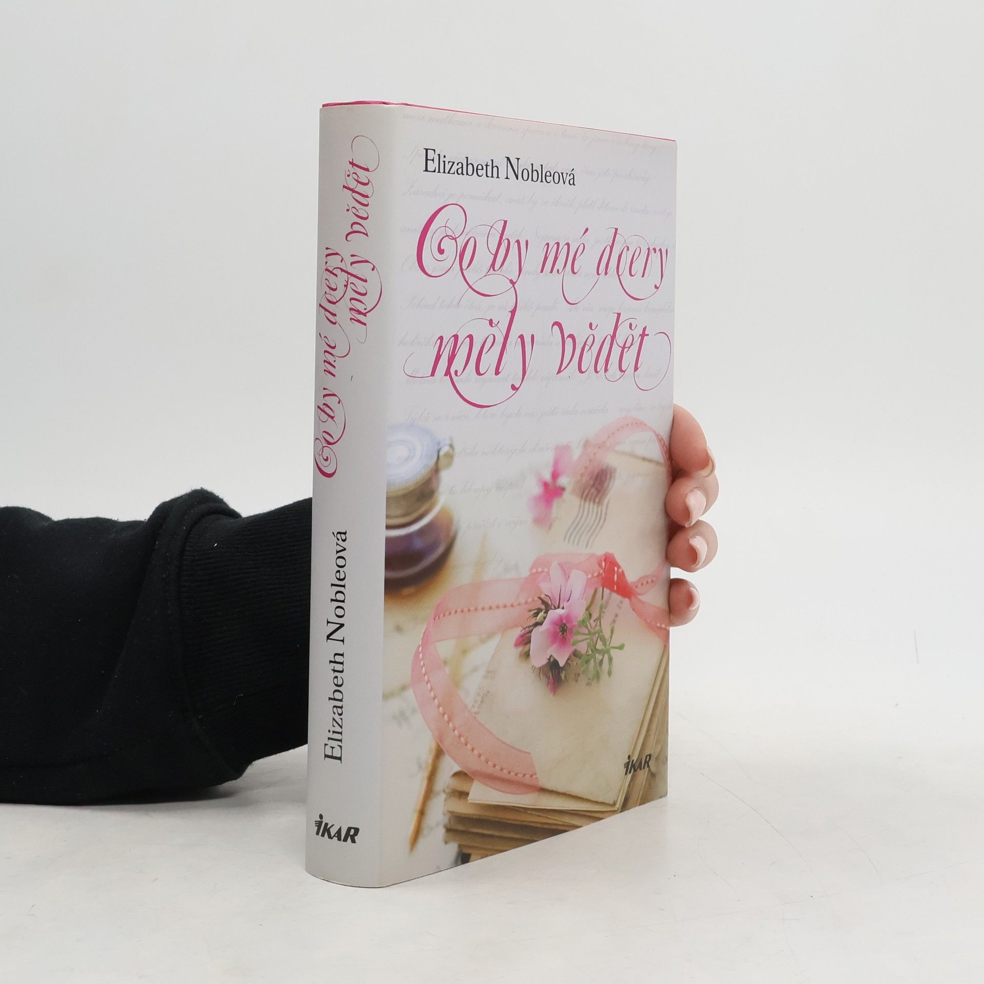 Elizabeth Elizabeth M. Noble Co by mé dcery měly vědět