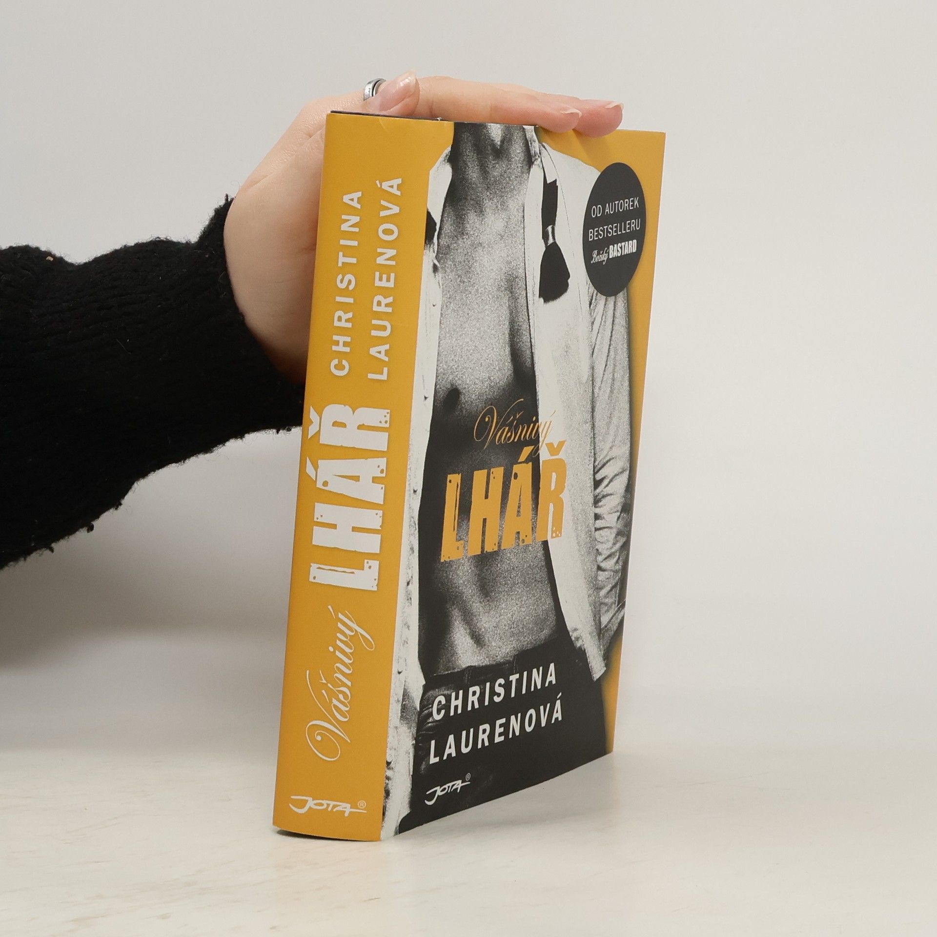 Christina Laurenová Vášnivý lhář