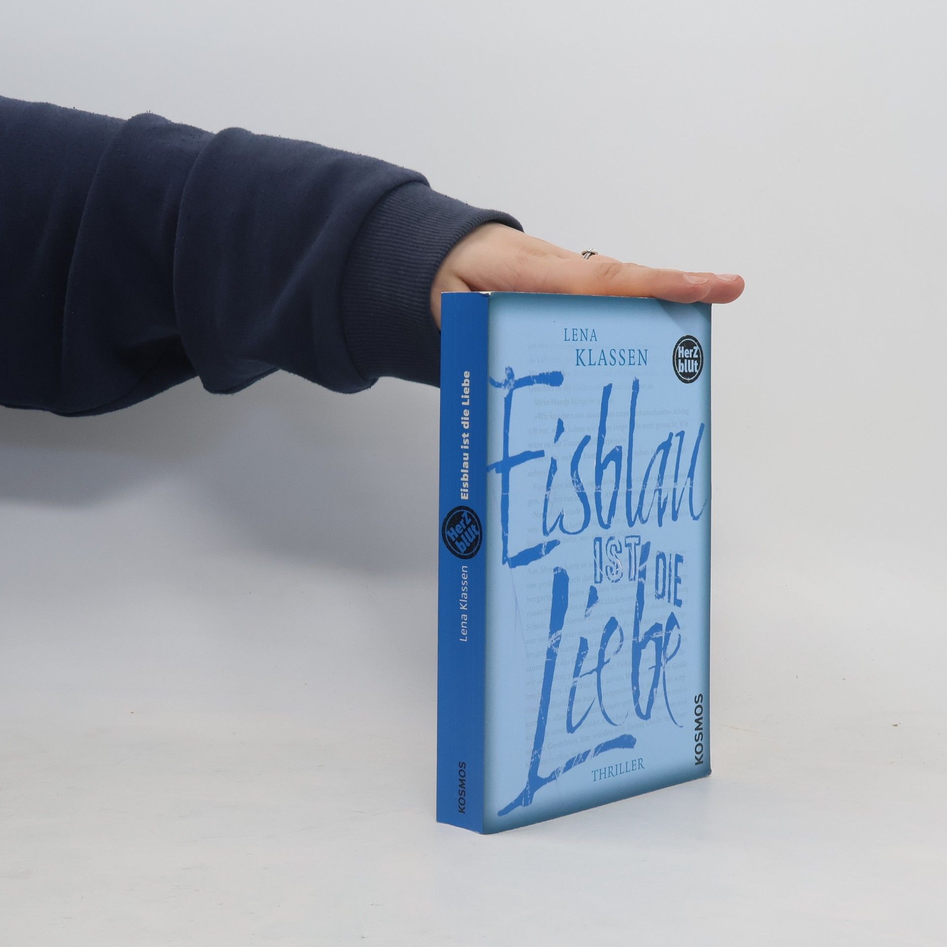 Lena Klassen Eisblau ist die Liebe