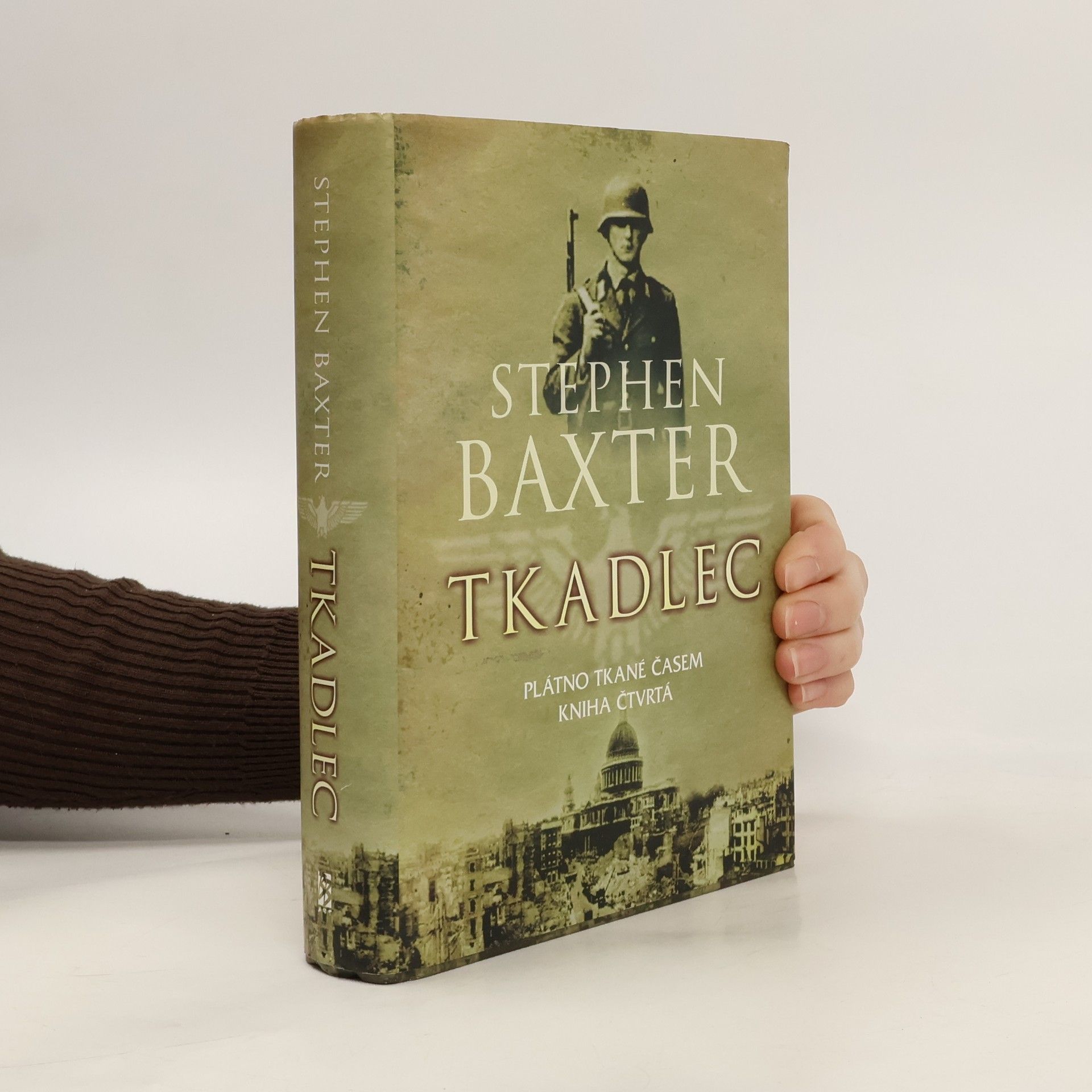 Stephen Baxter Tkadlec. Plátno tkané časem 4