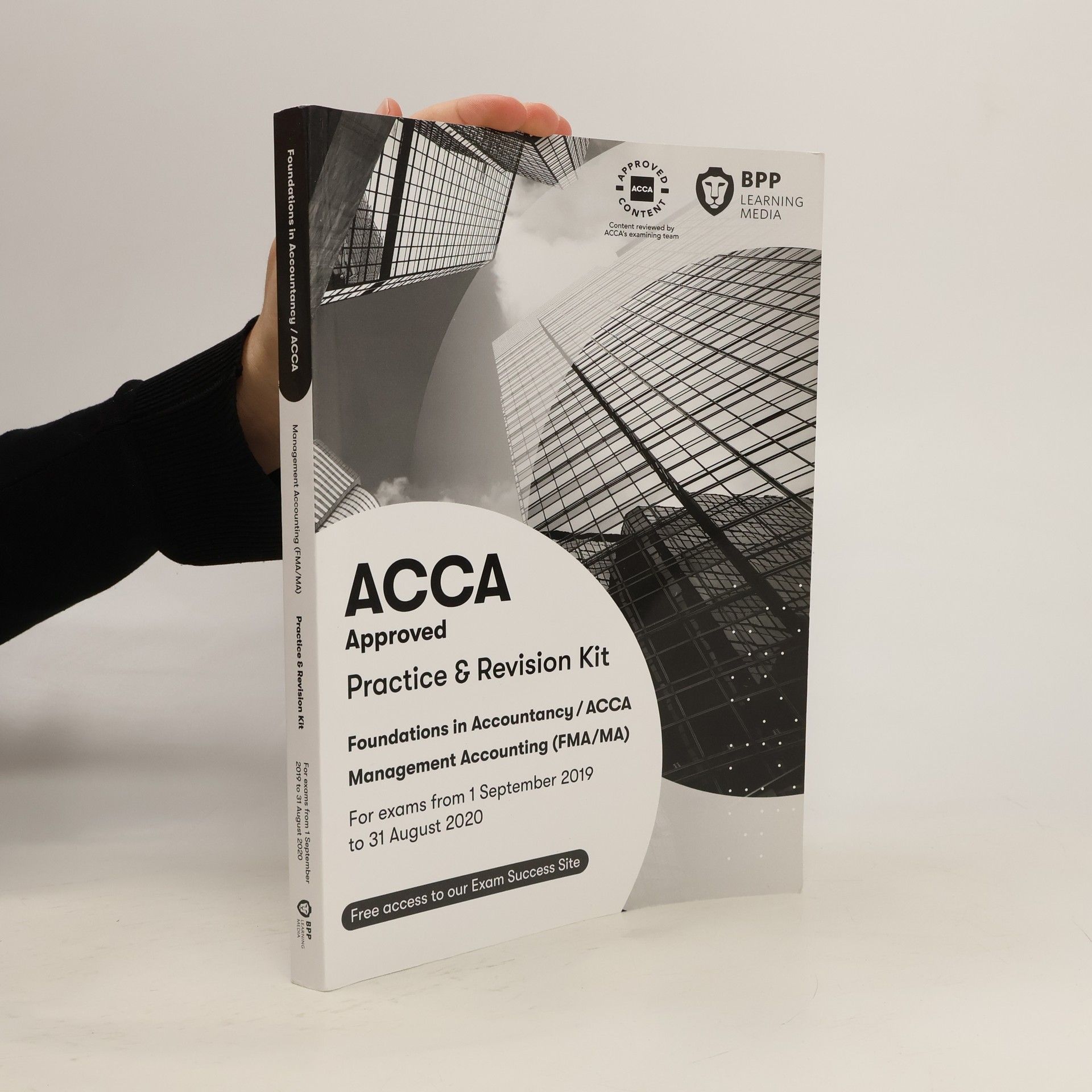 Autorenkollektiv ACCA Foundations in Accountancy/ Management Accounting - Practice & Revision Kit