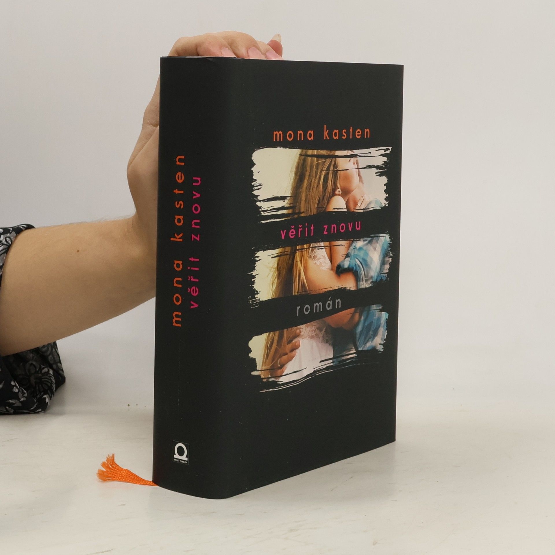 Mona Kasten Věřit znovu