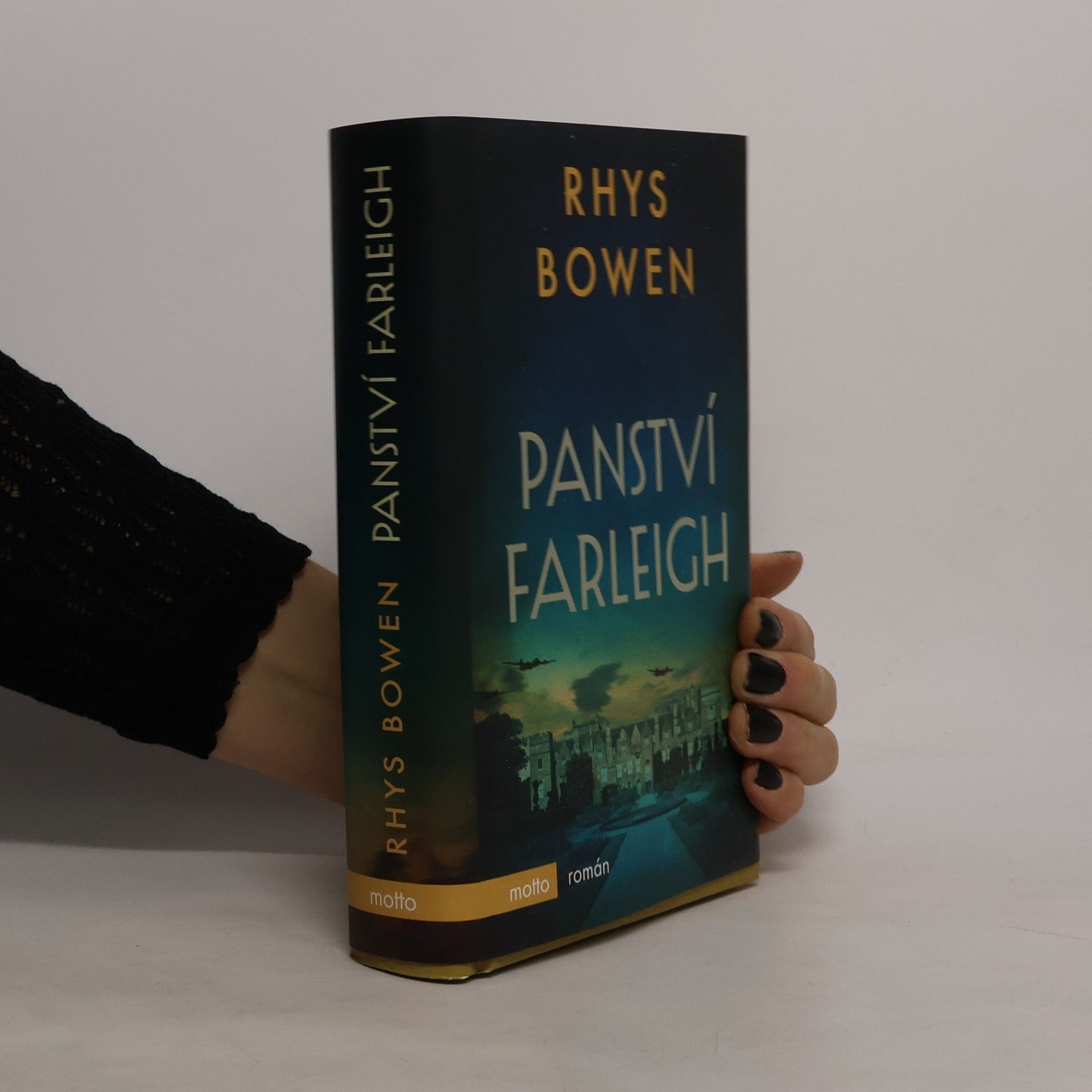 Rhys Bowen Panství Farleigh