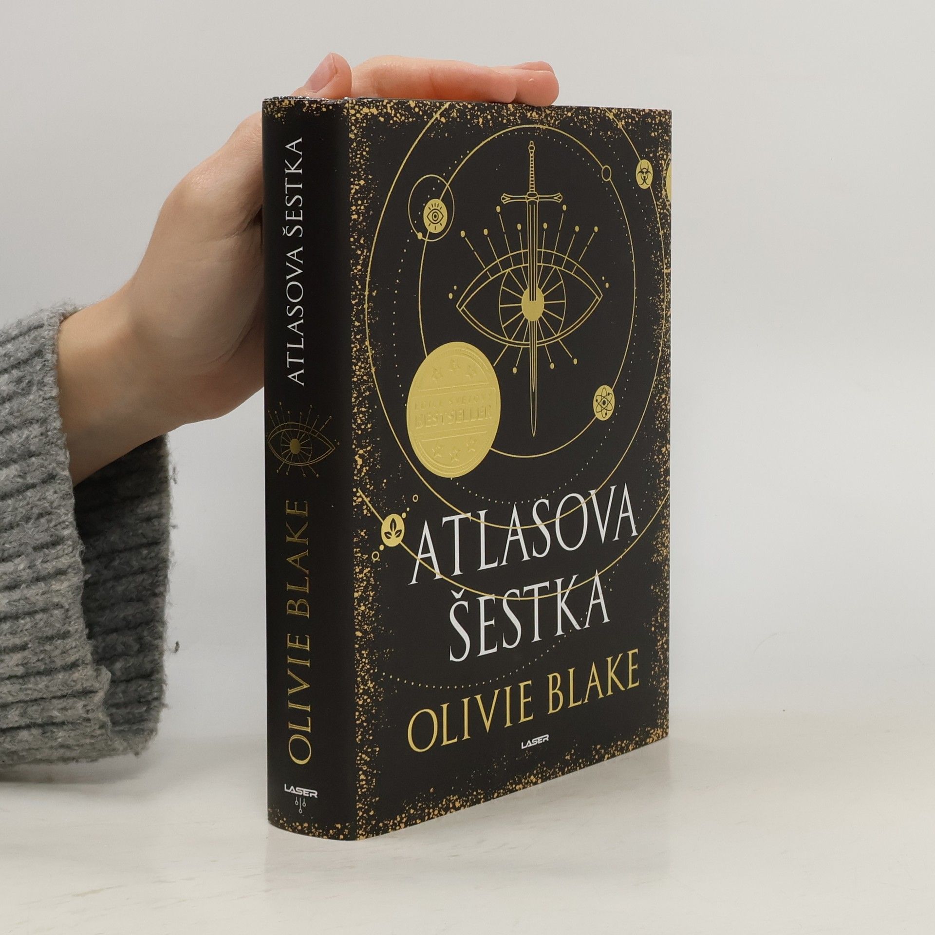 Olivie Blake Atlasova šestka